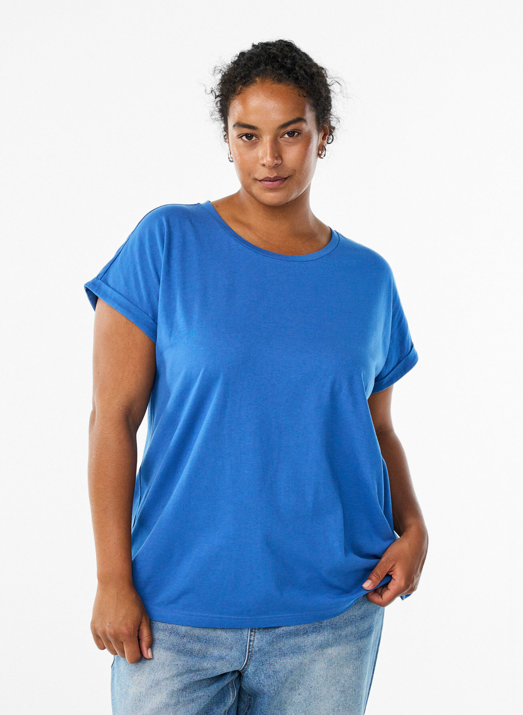 Kort&aelig;rmet t-shirt i bomuldsblanding, Bl&aring;, Model
