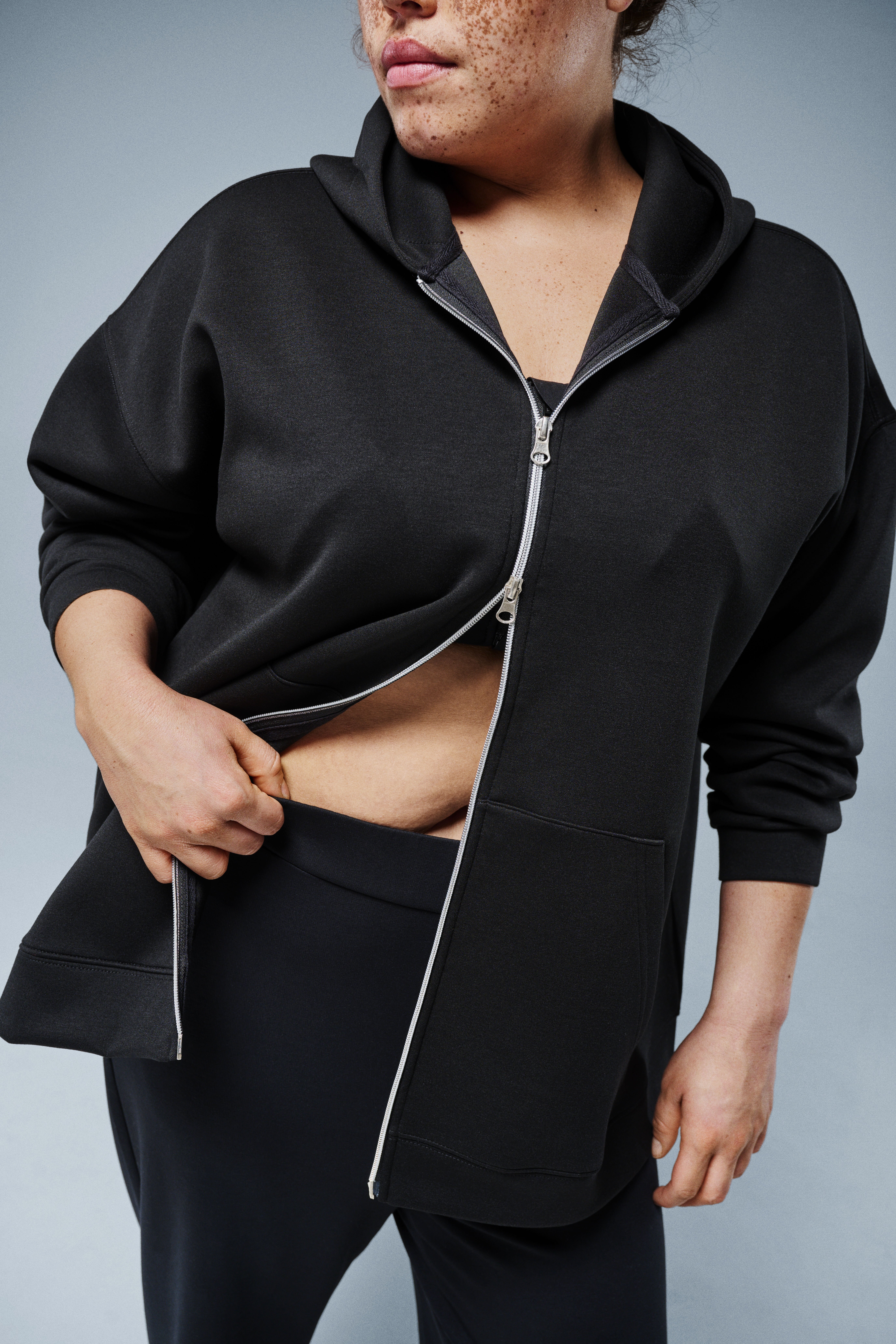 Zizzi Sort h&aelig;ttetr&oslash;je, , Model