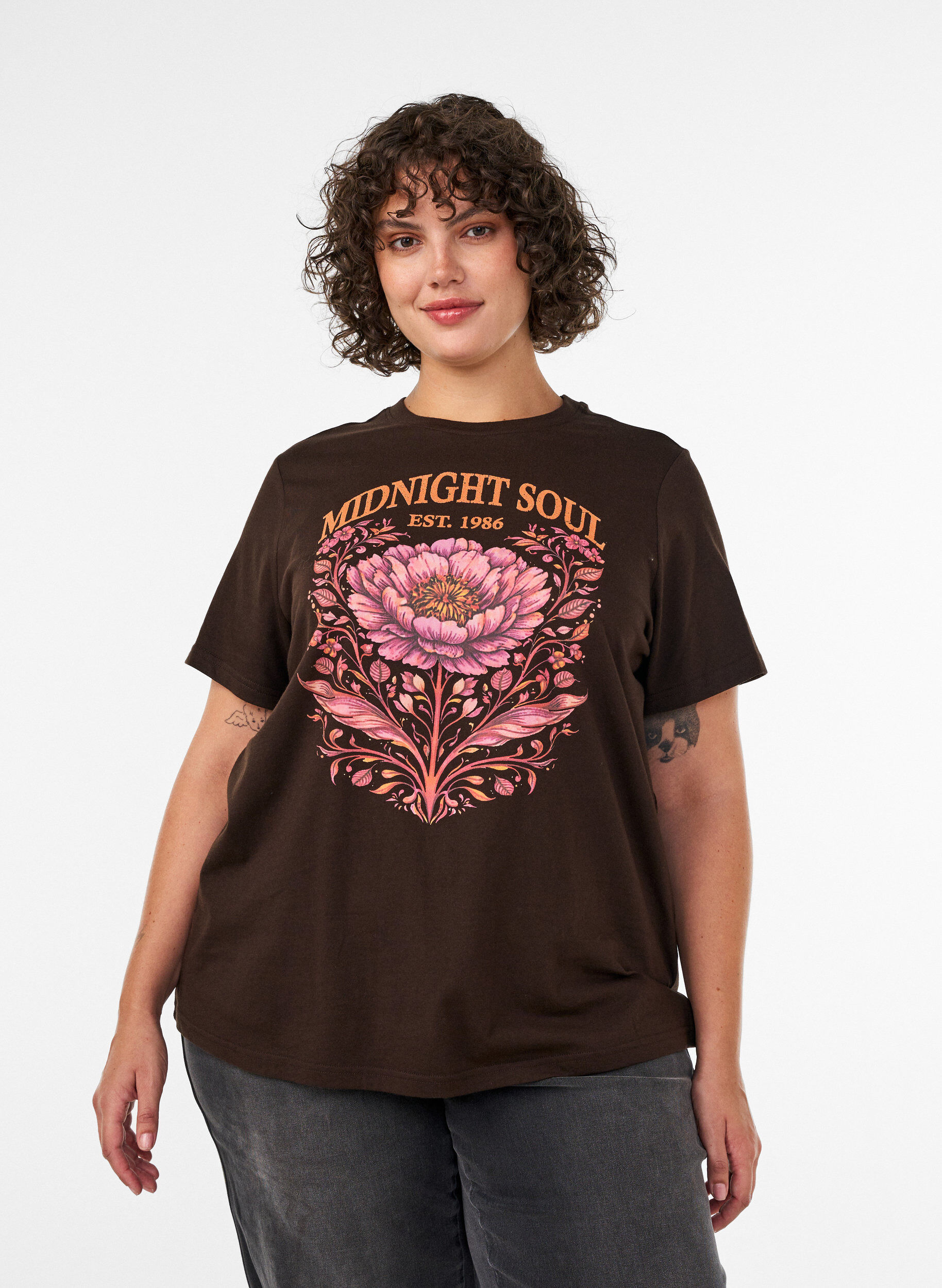 ZizziT-shirt i &oslash;kologisk bomuld med frontmotiv, Brun, Model image number 0