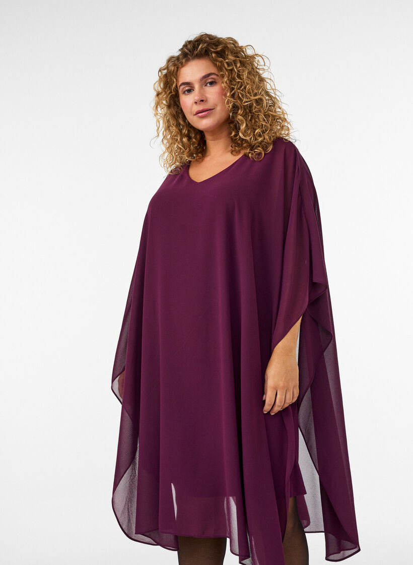 Kort chiffonkjole med V-udsk&aelig;ring, Lilla, Model image number 2