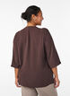 Skjortebluse med V-udsk&aelig;ring og 3/4-&aelig;rmer, Brun, Model image number 2
