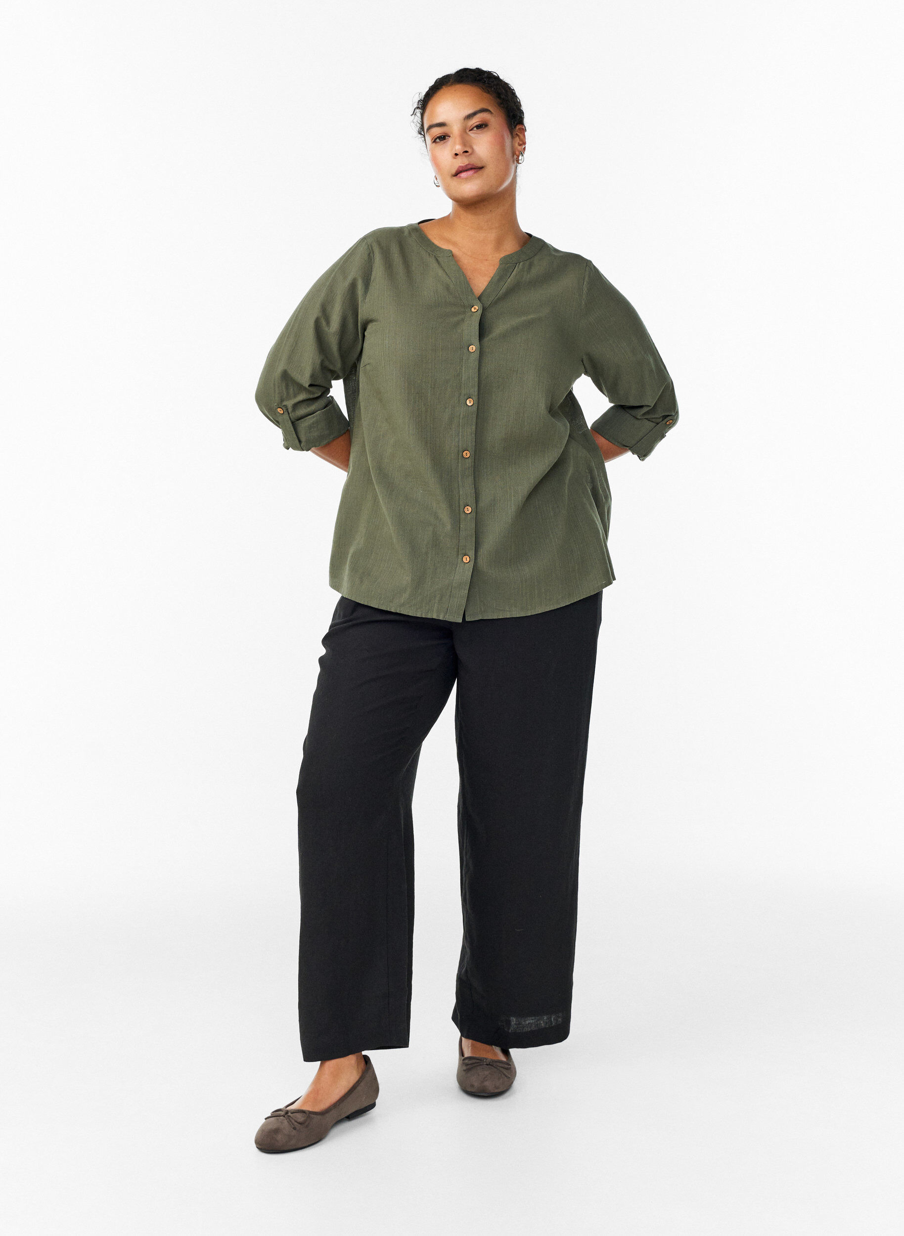 ZizziSkjortebluse i bomuld med V-udsk&aelig;ring, Gr&oslash;n, Model image number 1