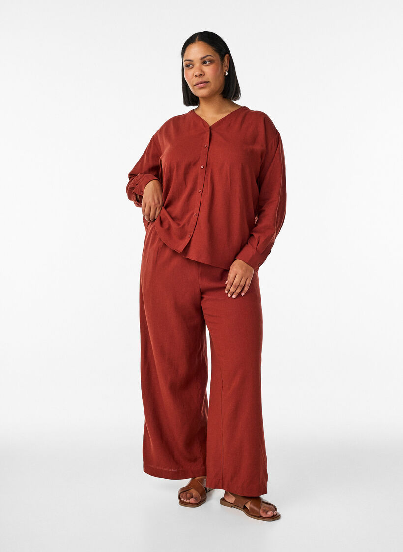 Bluse i h&oslash;r og viskose med V-udsk&aelig;ring, R&oslash;d, Model image number 1