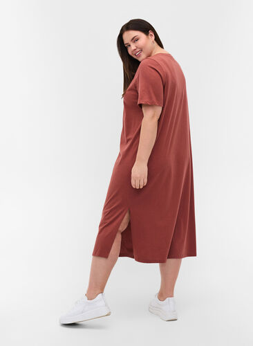 T-shirt kjole i bomuld med slids, Mahogany, Model image number 1