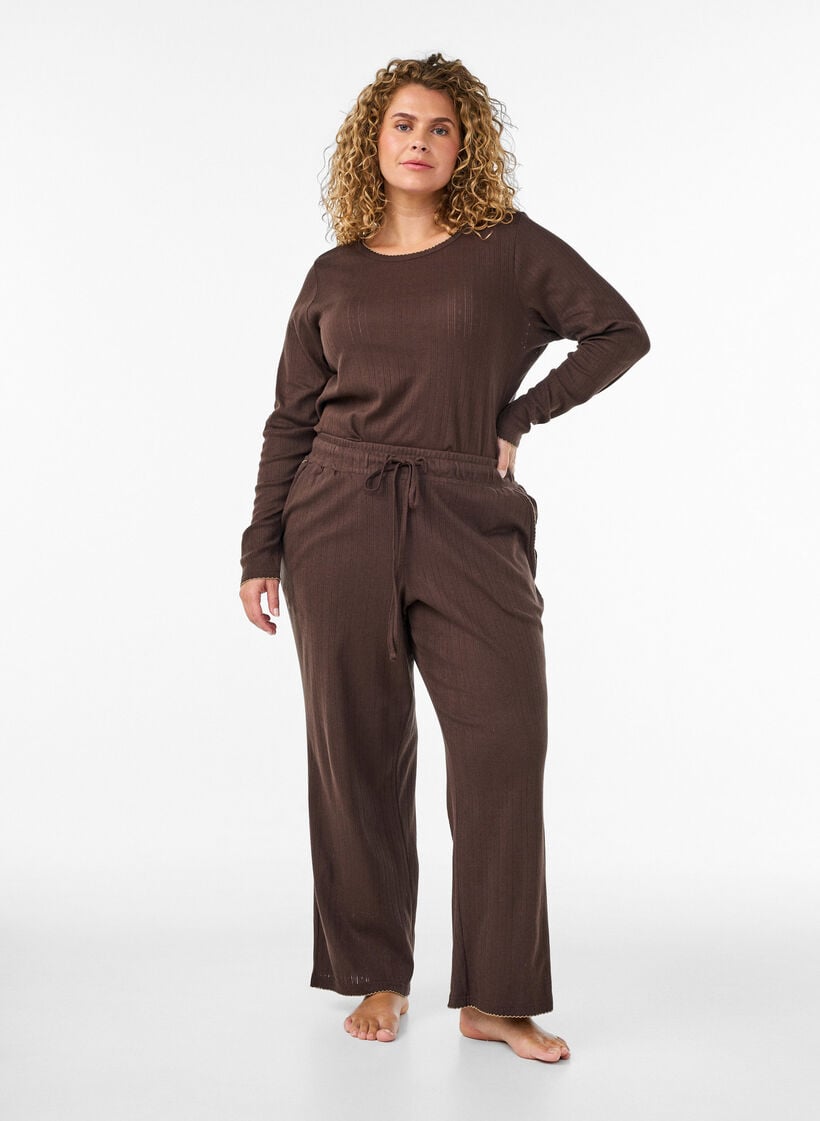 Natbluse i &oslash;kologisk bomuld med hulm&oslash;nster, Brun, Model image number 1