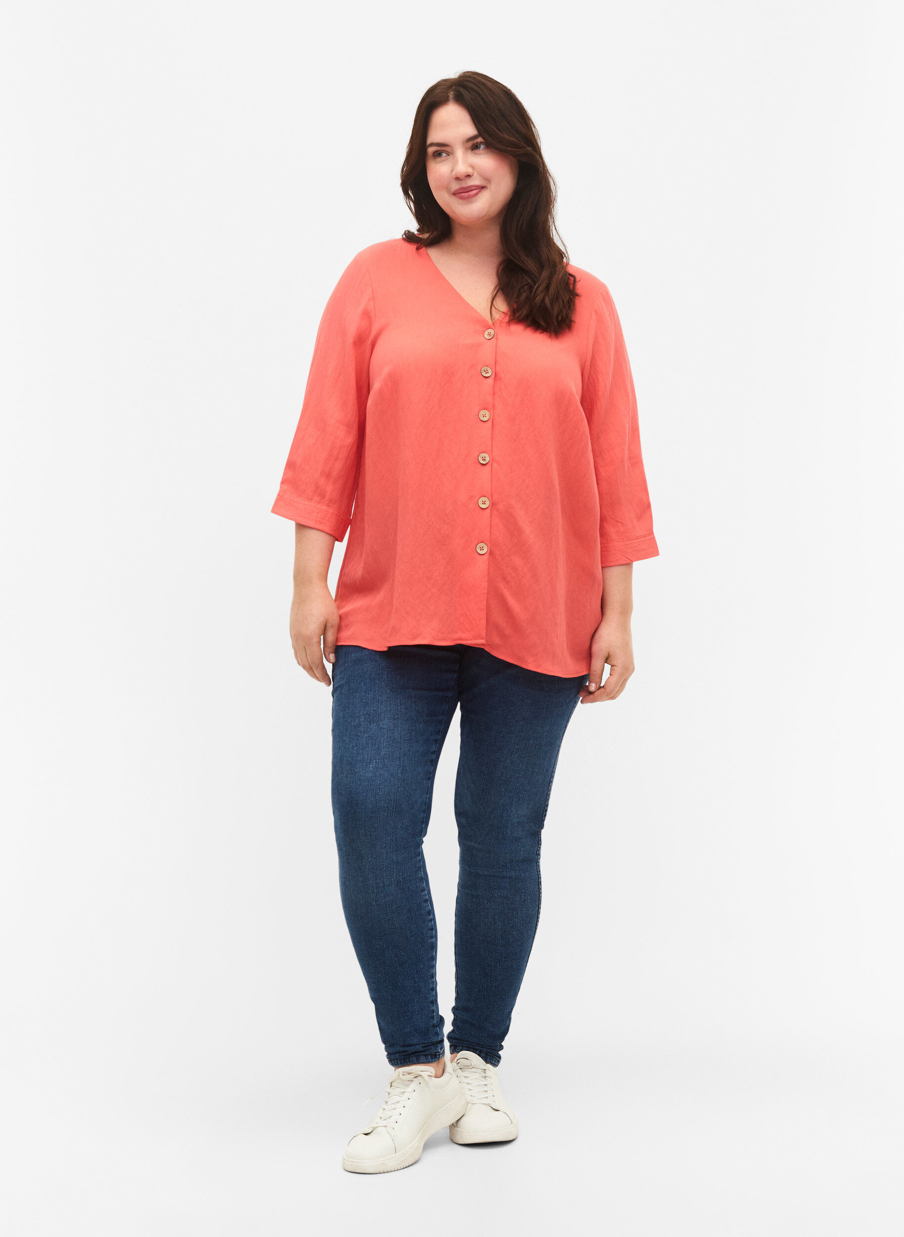 Zizzi Viskose bluse med knapper og v-hals, Deep Sea Coral, Model image number 2
