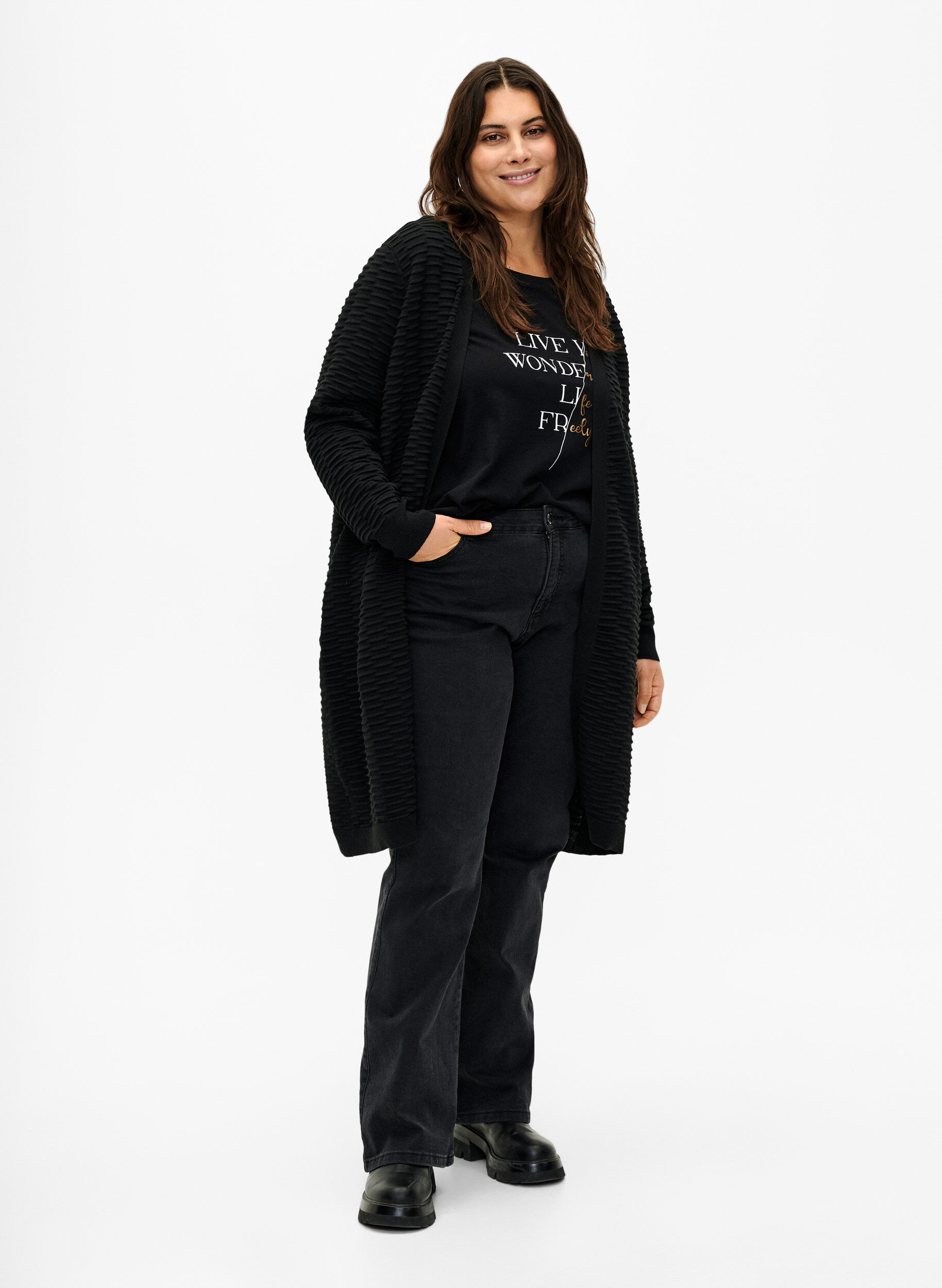 Zizzi Strikket cardigan i bomulds-viskose mix, Black, Model image number 2