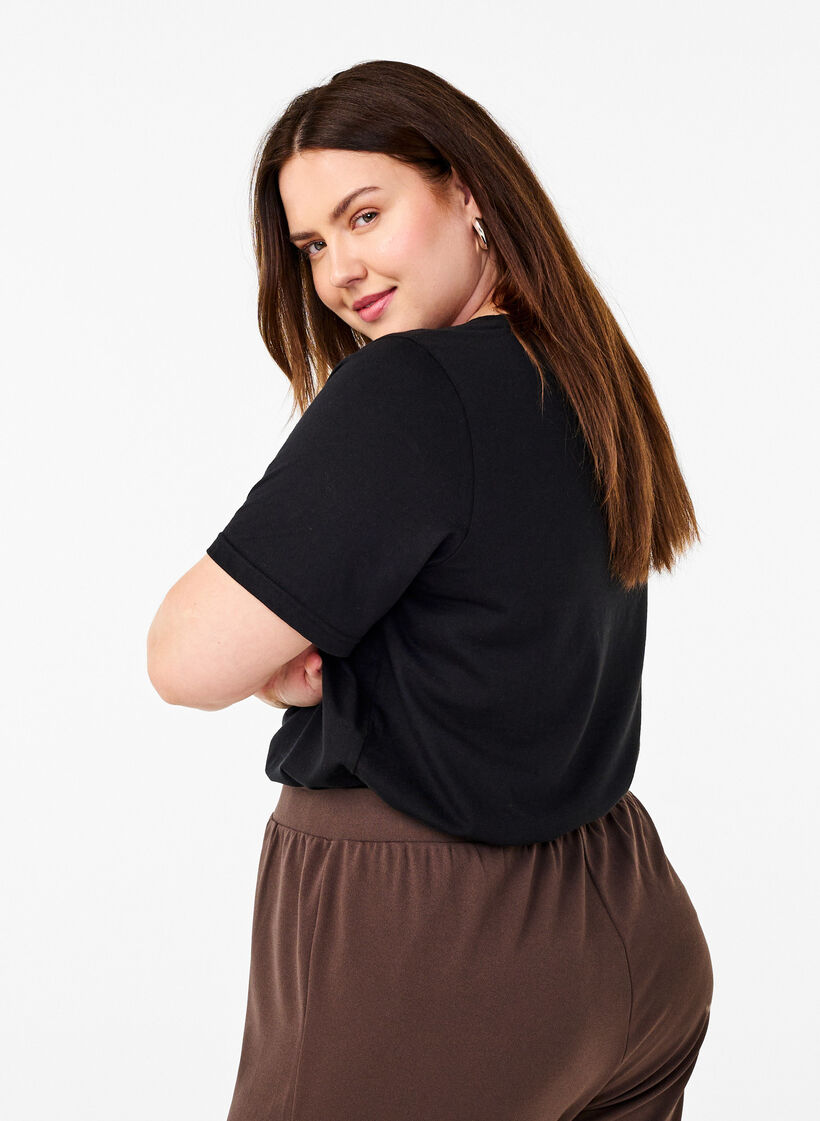 FLASH - T-shirt med motiv, Black Gold Faith, Model image number 1