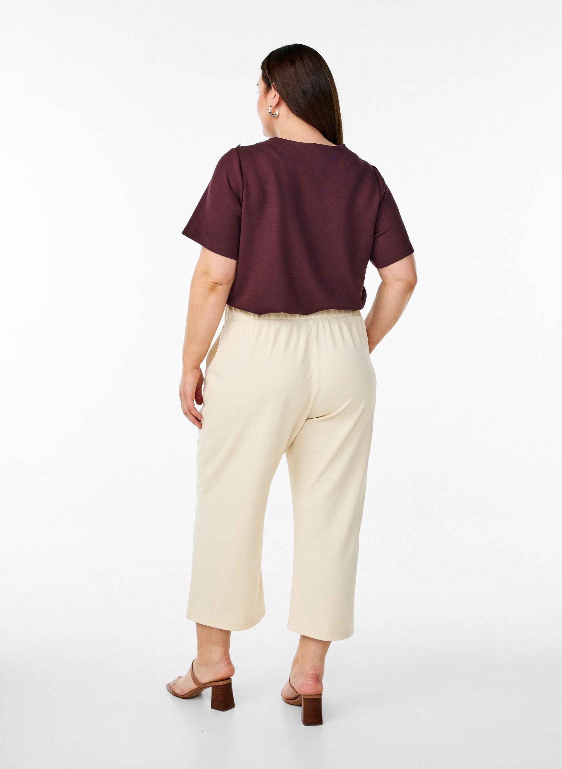 Zizzi7/8 bukser med l&oslash;s pasform, Beige, Model image number 1