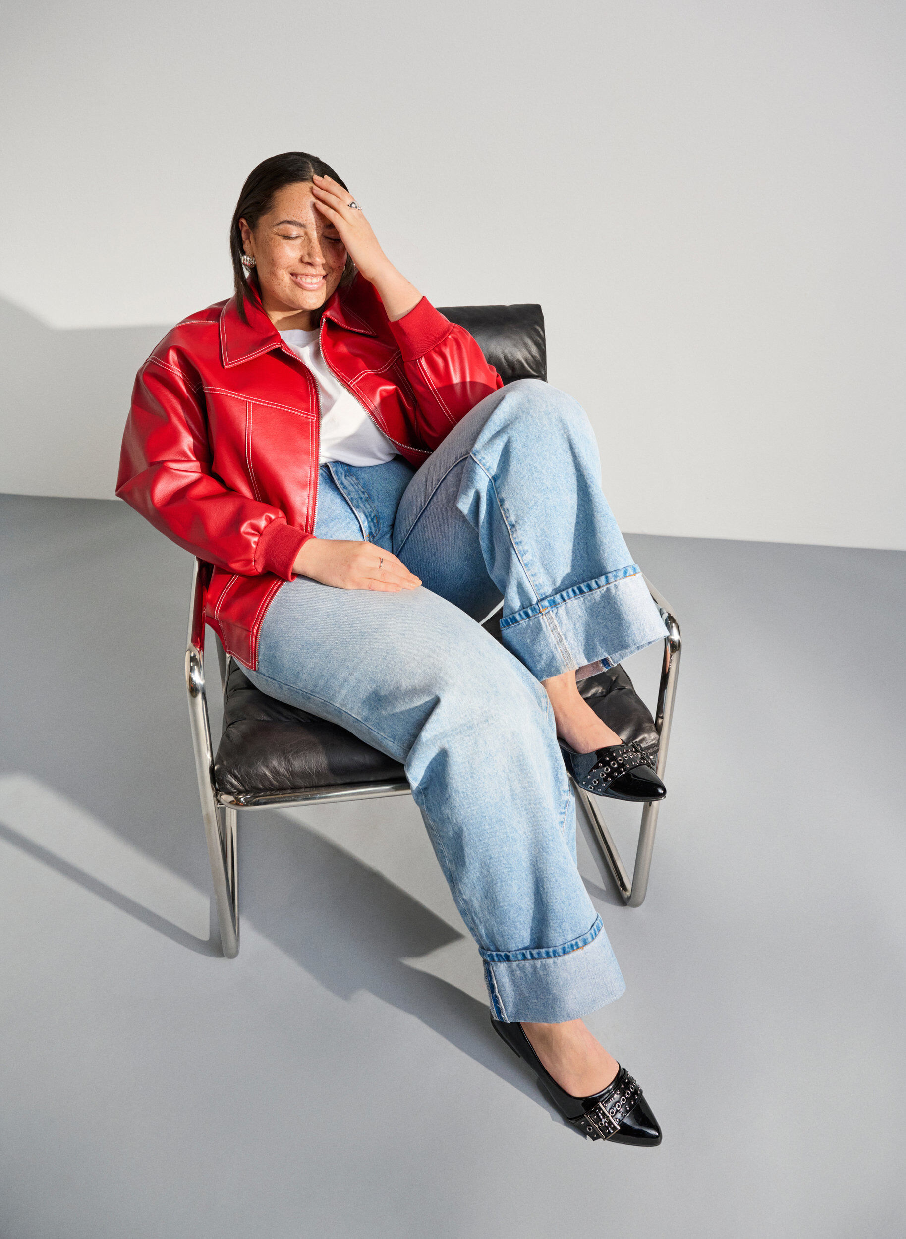 Zizzi Wide fit - Ballerina med rem og nitter, Sort, Image image number 0