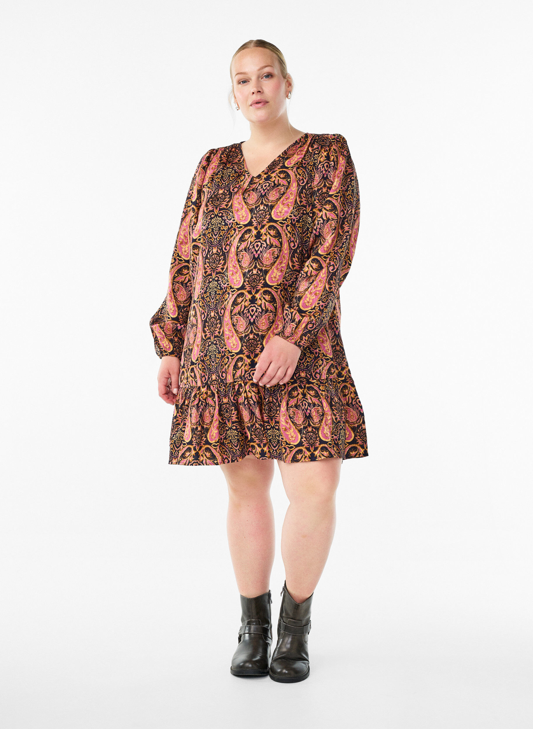 Zizzi Kort kjole med paisleyprint og A-form, Bl&aring;, Model image number 1