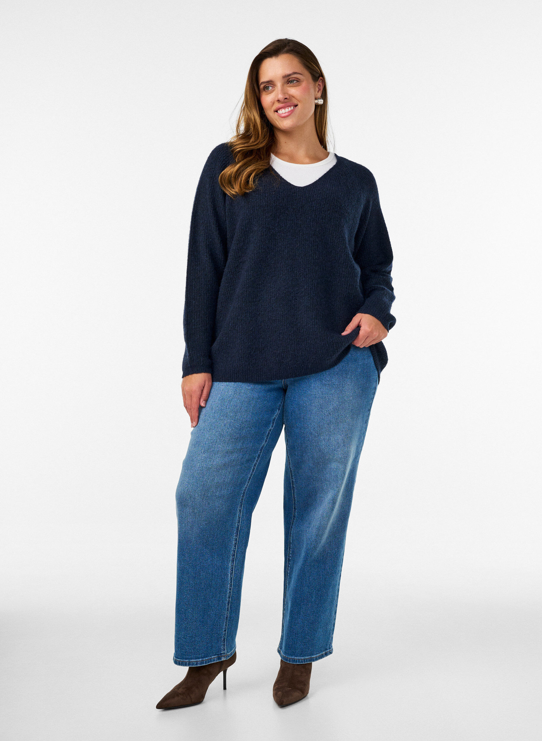 ZizziStrikbluse med V-hals og raglan&aelig;rmer, Bl&aring;, Model image number 1