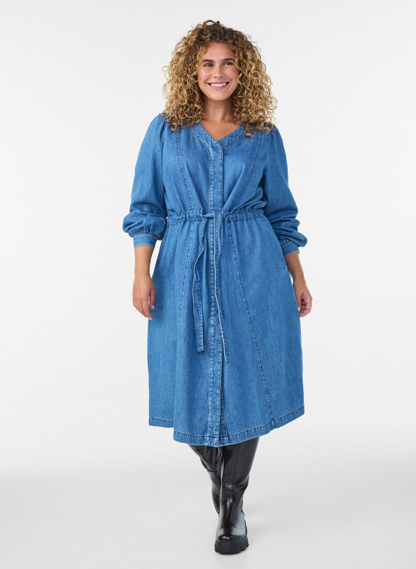 Denimkjole med V-udsk&aelig;ring og bindeb&aring;nd, Bl&aring;, Model image number 1