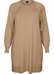 Kort strikkjole med raglan&aelig;rmer og midters&oslash;m, Beige