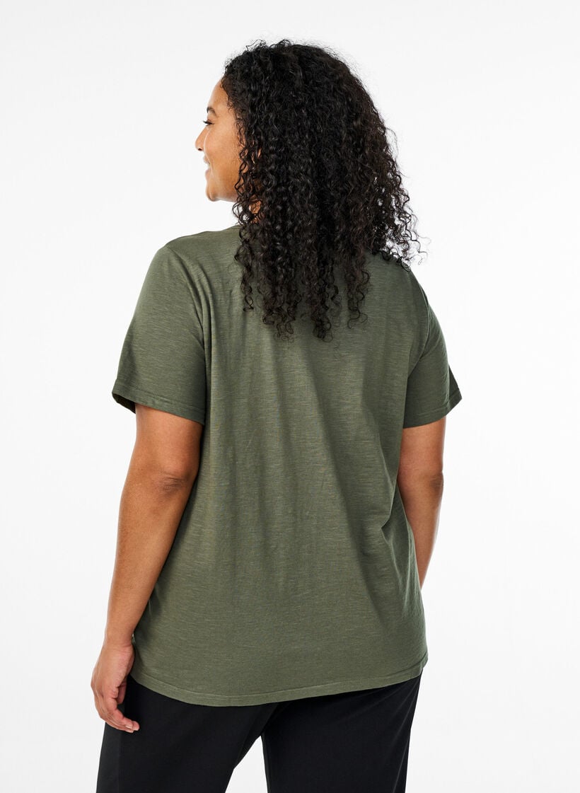 T-shirt med knapdetalje, Gr&oslash;n, Model image number 2