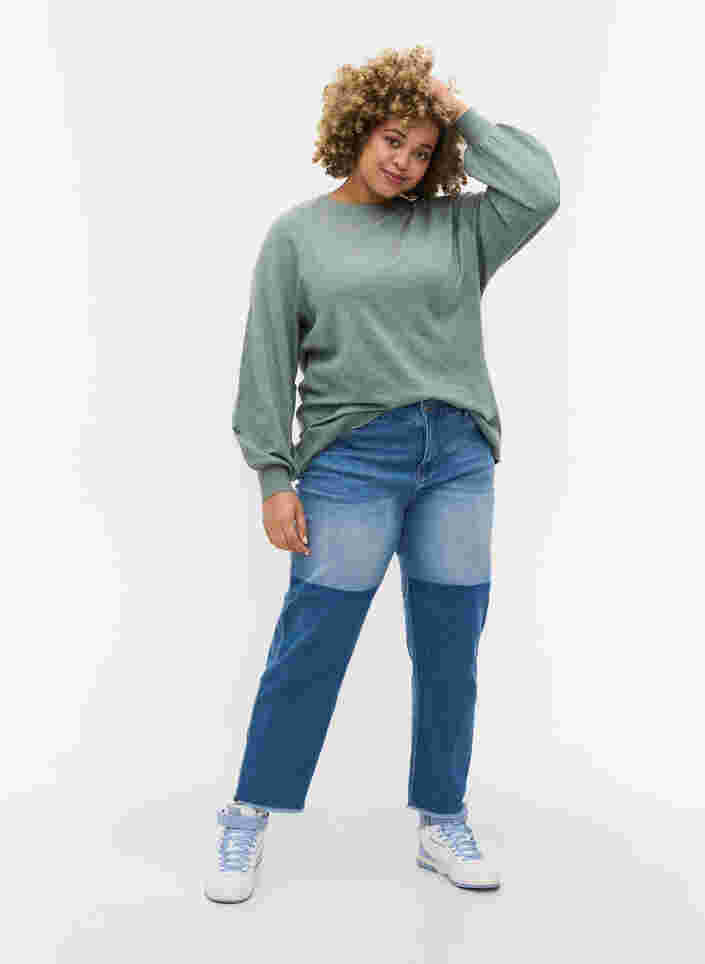 Cropped jeans med kontrast, Blue denim, Model image number 0