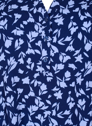 Blomstret bluse med 3/4 ærmer, M. Blue Flower AOP, Packshot image number 2
