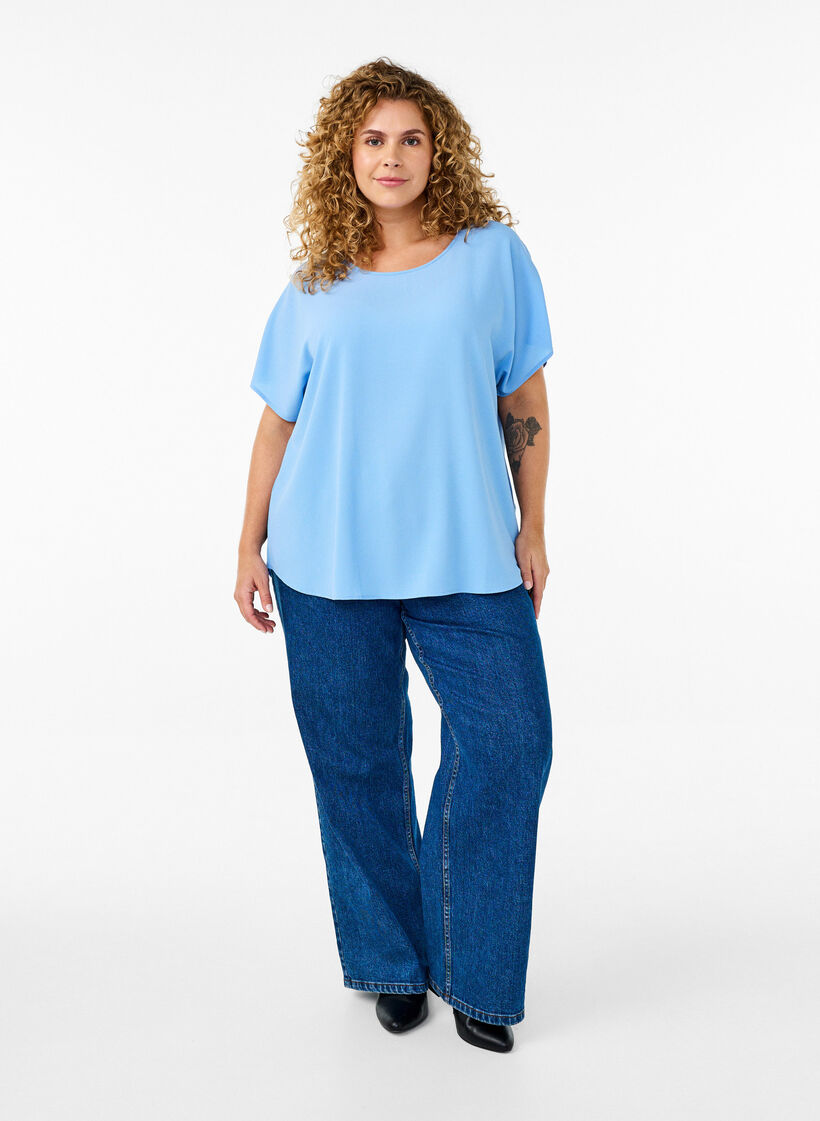 Bluse med korte &aelig;rmer og rund halsudsk&aelig;ring, Bl&aring;, Model image number 1
