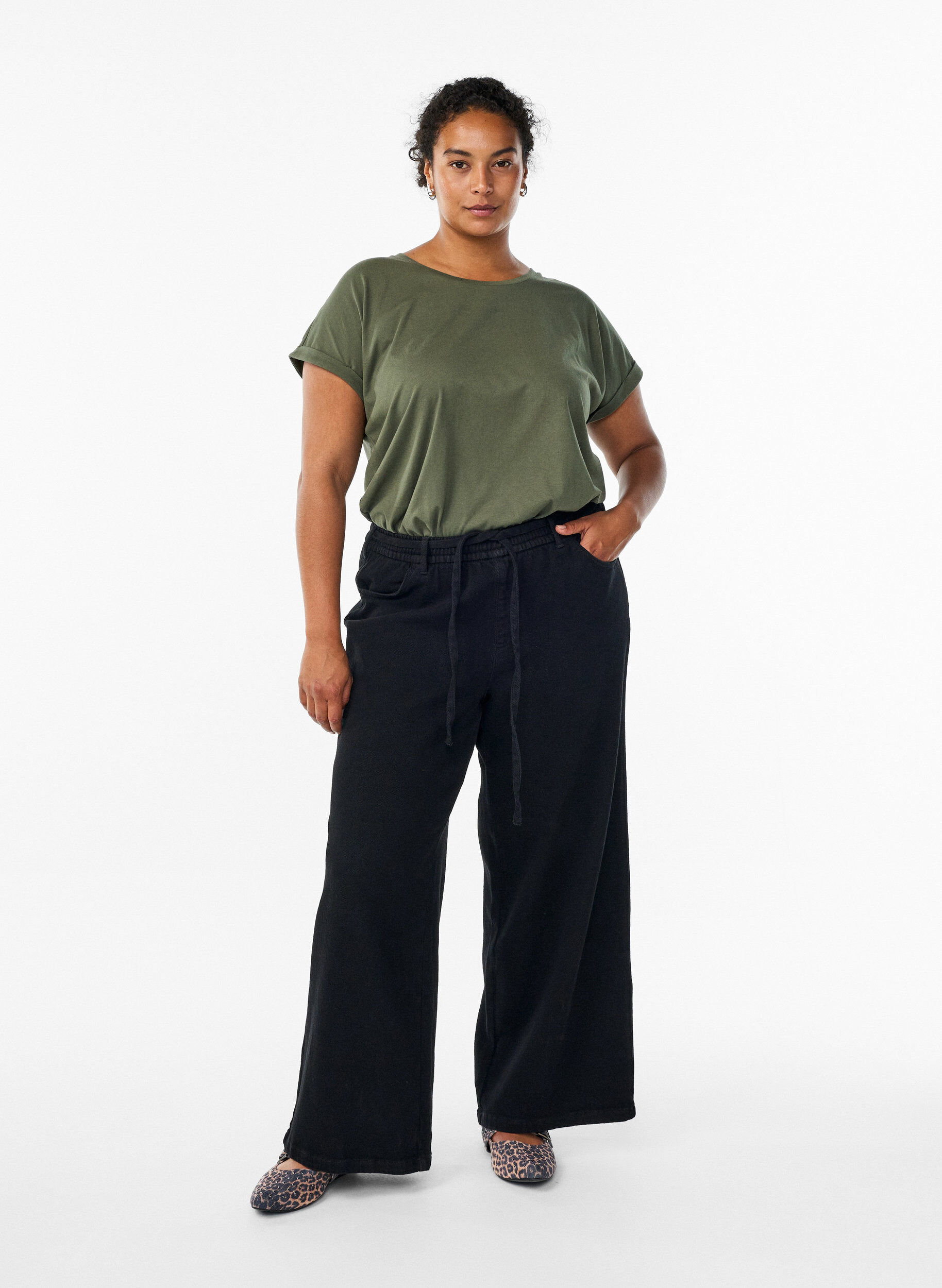 ZizziKort&aelig;rmet t-shirt i bomuldsblanding, Gr&oslash;n, Model image number 1