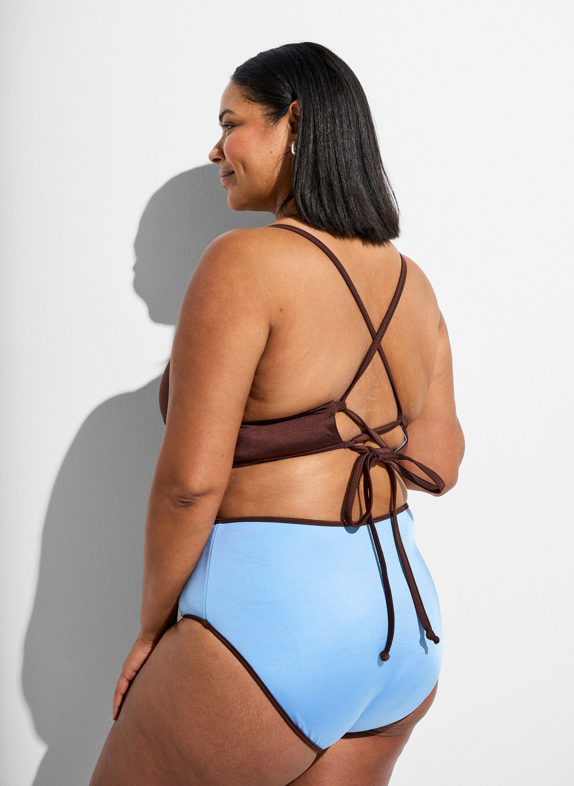ZizziVendbare bikinitrusser med regul&aelig;r talje, Brun, Model image number 1