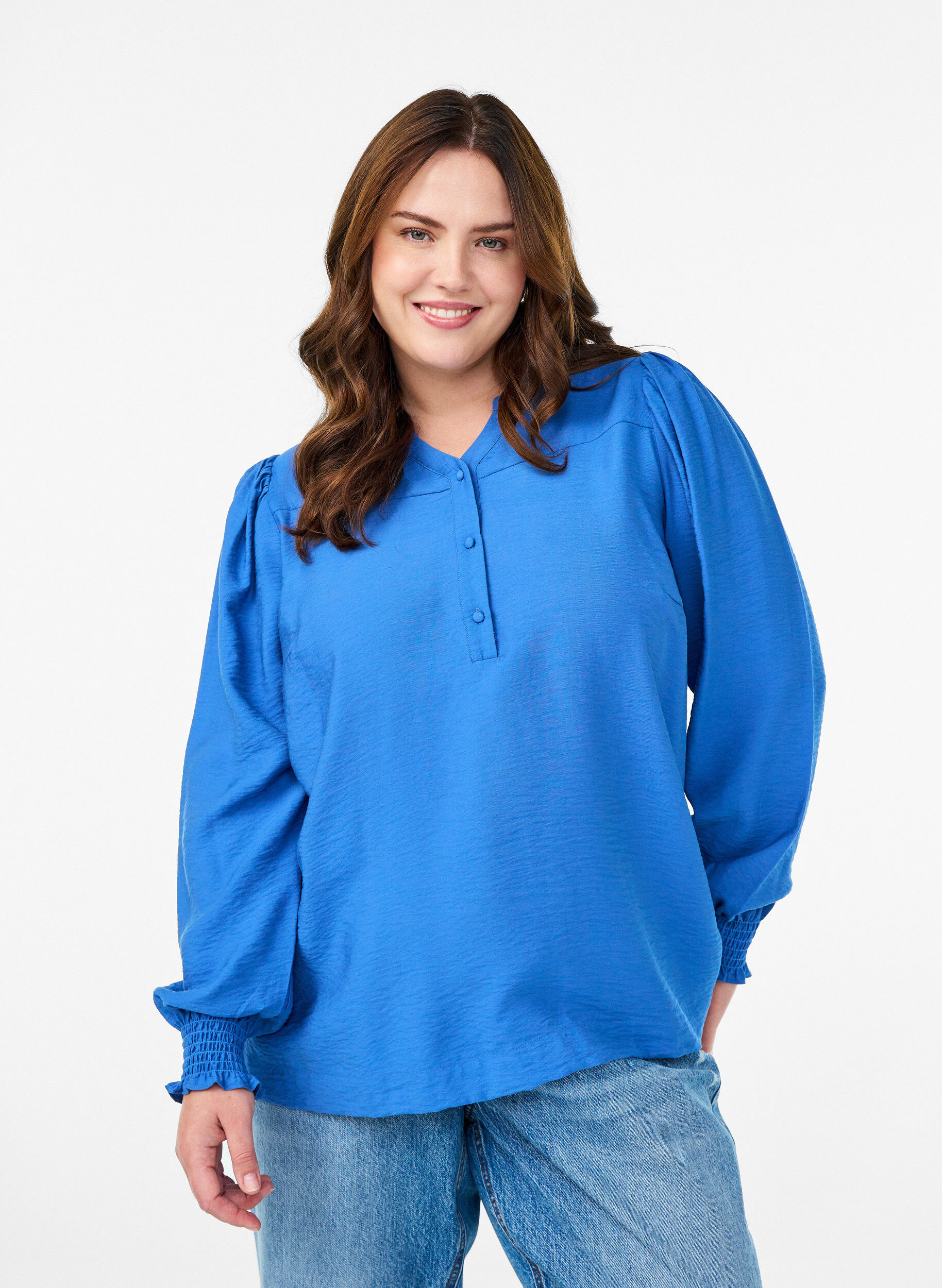 Viskosebluse med smock og rynkedetaljer, Bl&aring;, Model