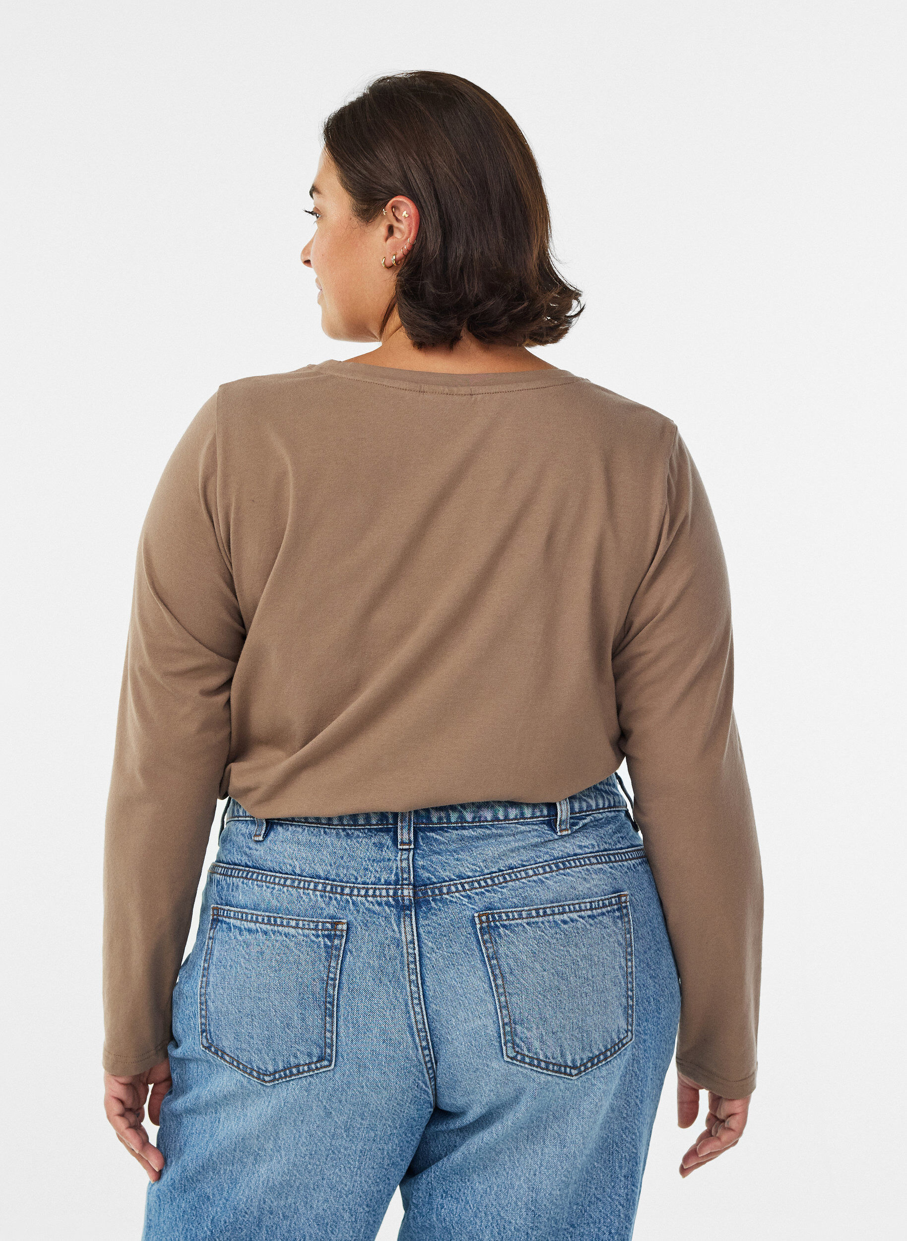 Zizzi Basis jerseybluse med lange &aelig;rmer, Brun, Model image number 2