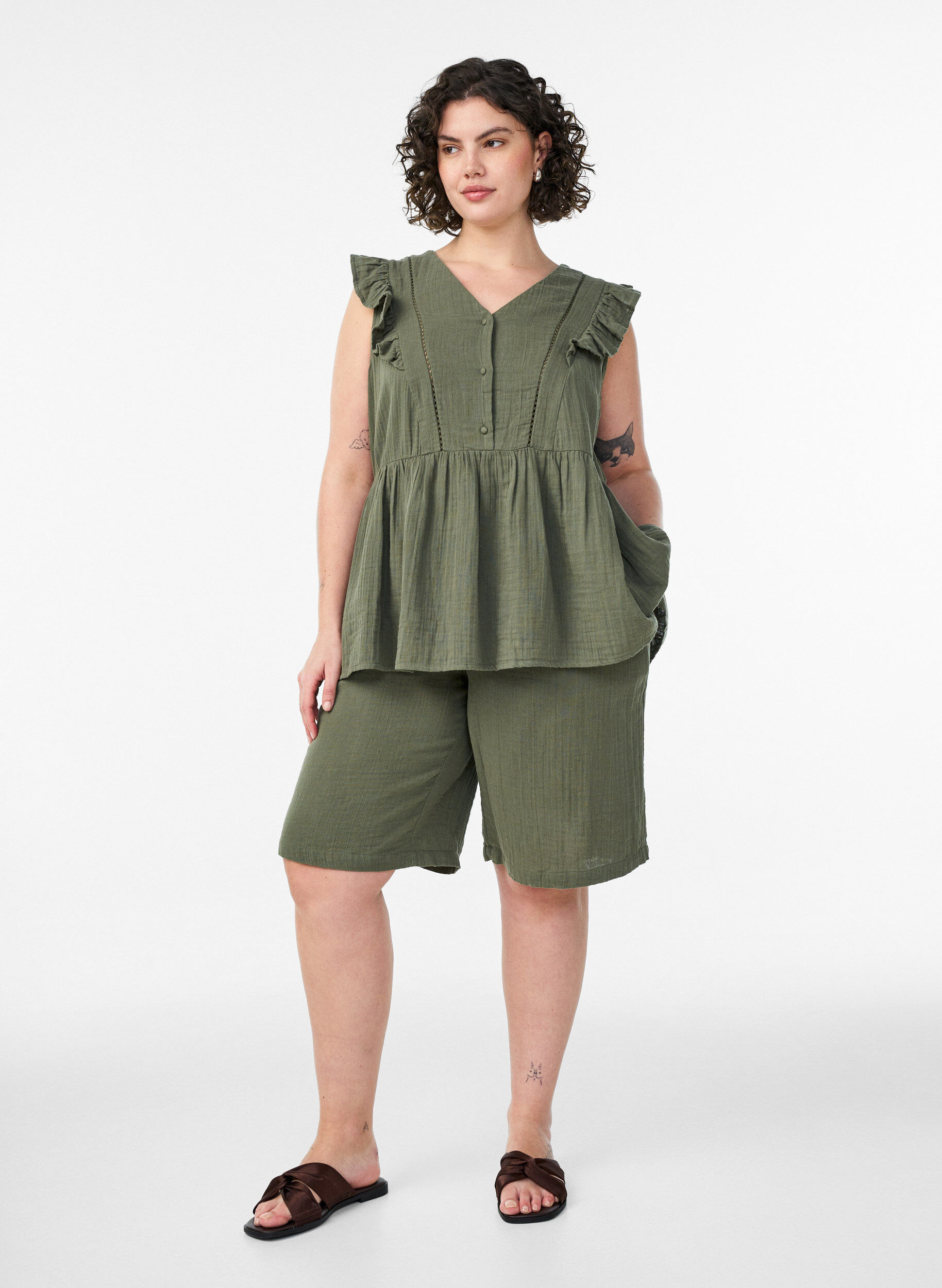 ZizziL&oslash;se shorts i bomuldsmusselin med h&oslash;j talje, Gr&oslash;n, Model image number 1