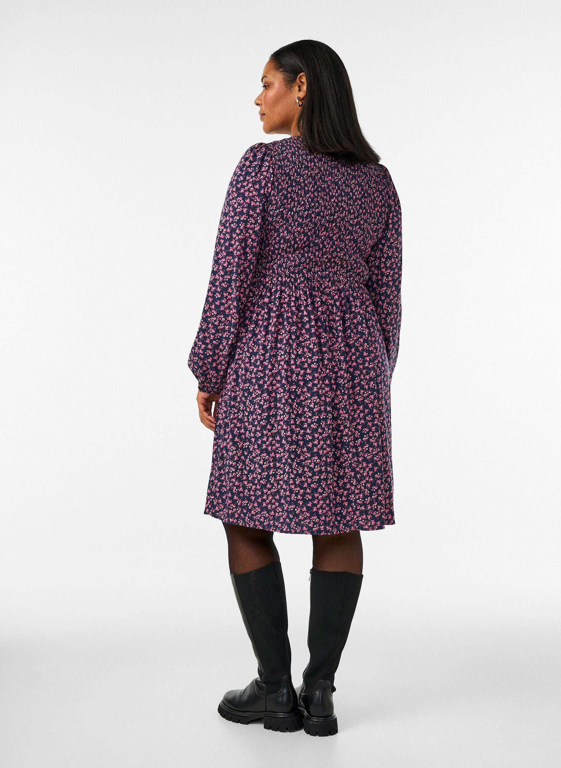 ZizziKjole med smock-overdel og sm&aring;blomstret m&oslash;nster, Bl&aring;, Model image number 2