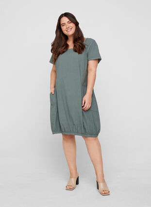 Kortærmet kjole i bomuld, Balsam Green, Model image number 2