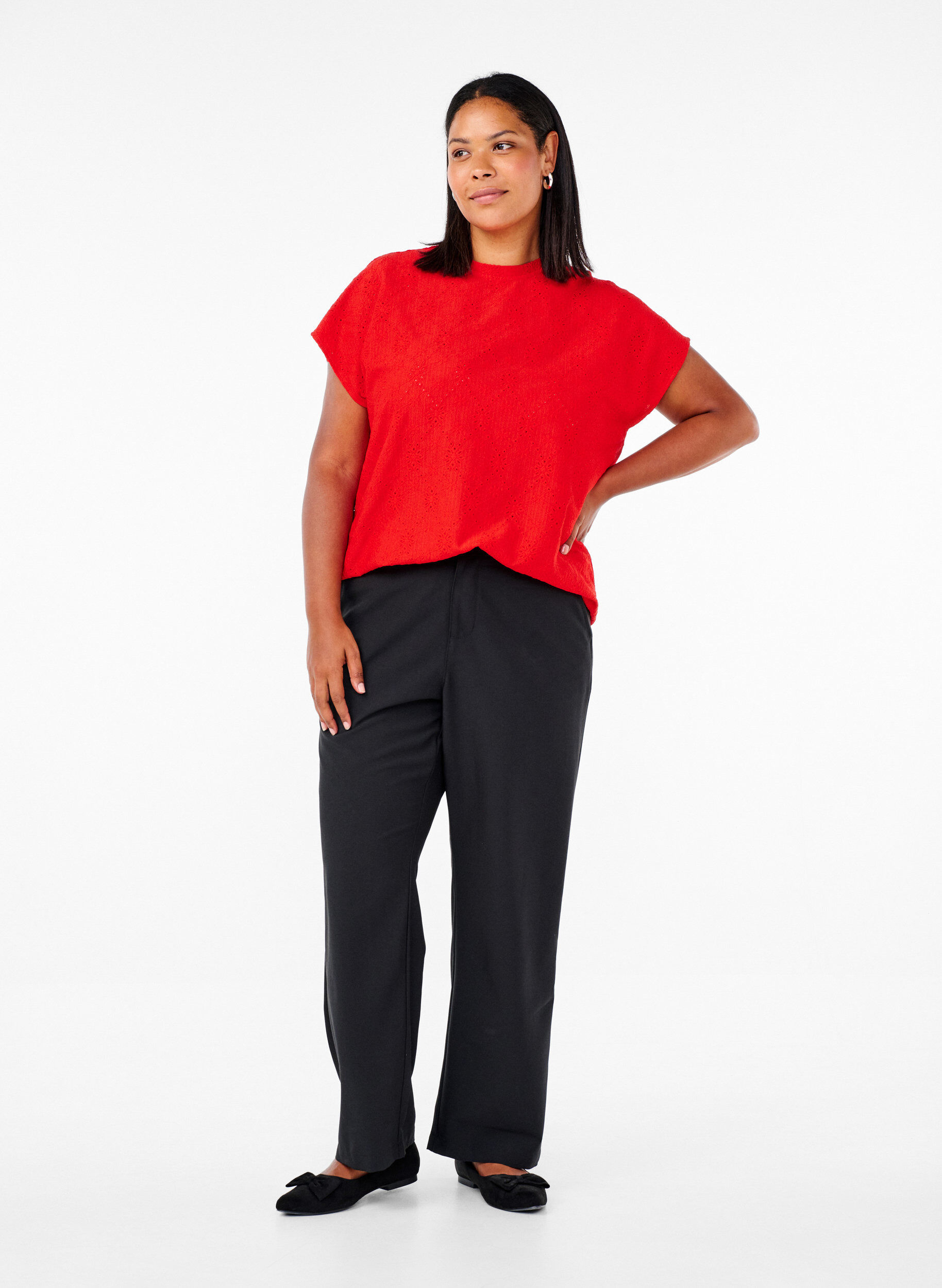 Zizzi Bluse med korte &aelig;rmer og blomsterbroderi, Flame Scarlet, Model image number 2