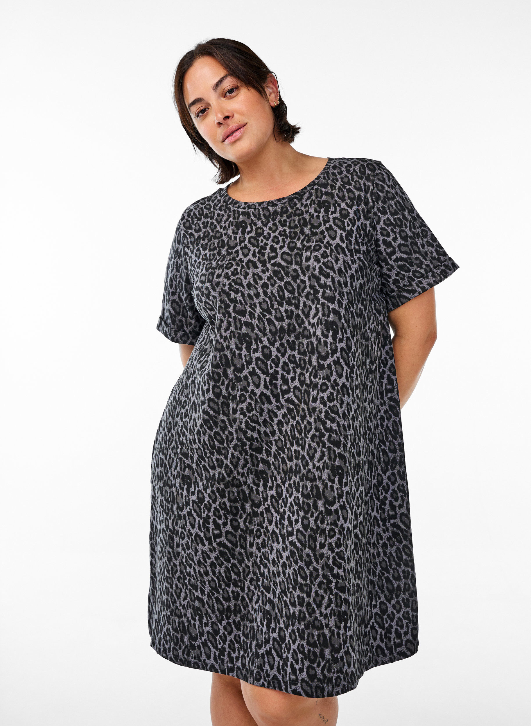 Zizzi Kort t-shirtkjole i bomuldsjersey, Gr&aring;, Model image number 0