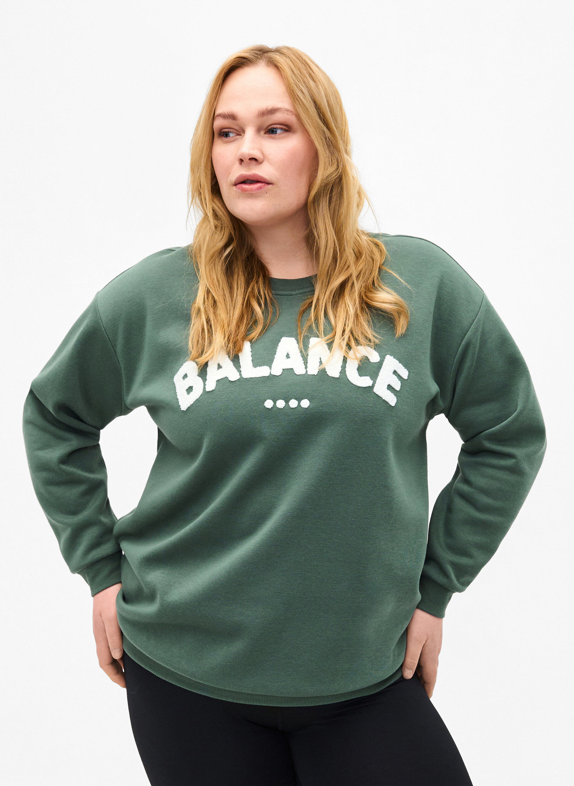 Zizzi Sweatshirt med frontmotiv, Gr&oslash;n, Model image number 0