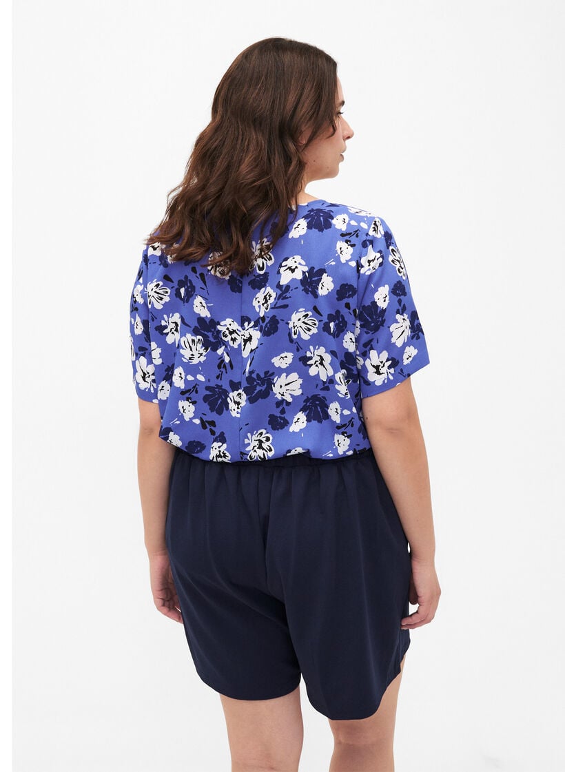 L&oslash;se shorts med lommer, Bl&aring;, Model image number 2