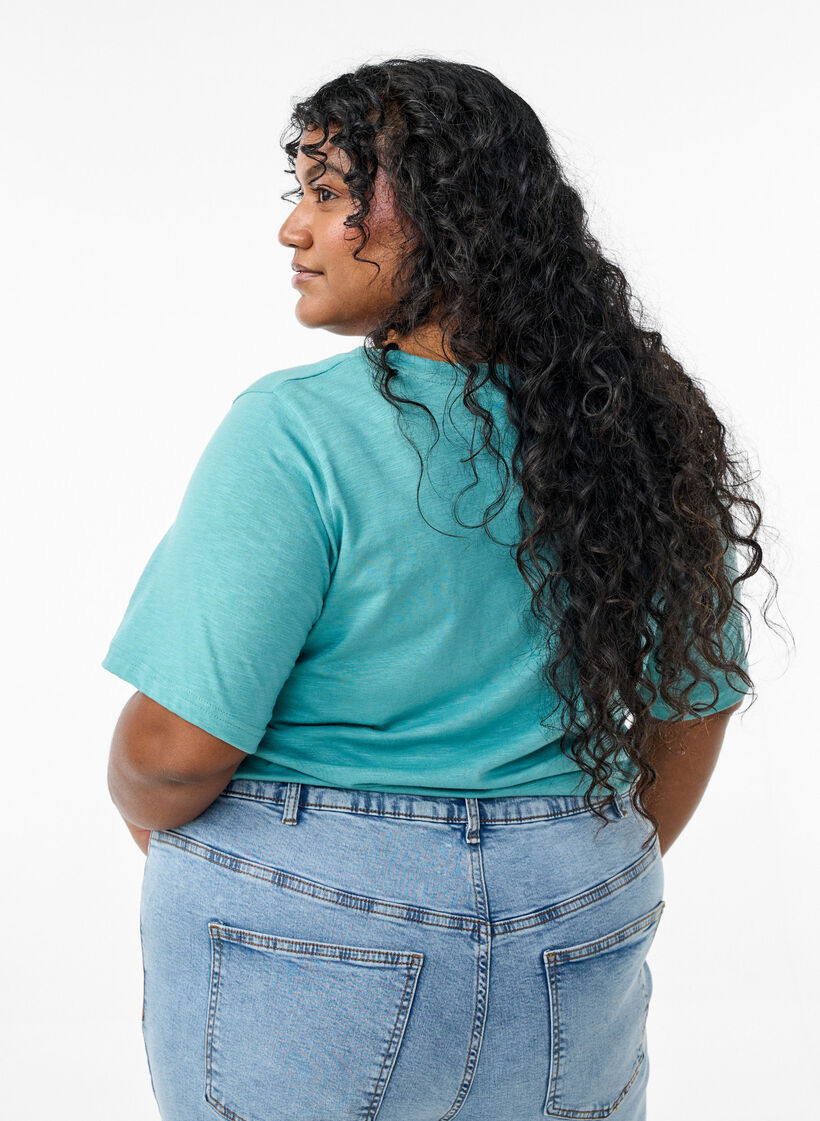 Kort&aelig;rmet basis t-shirt med v-hals, Bl&aring;, Model image number 2