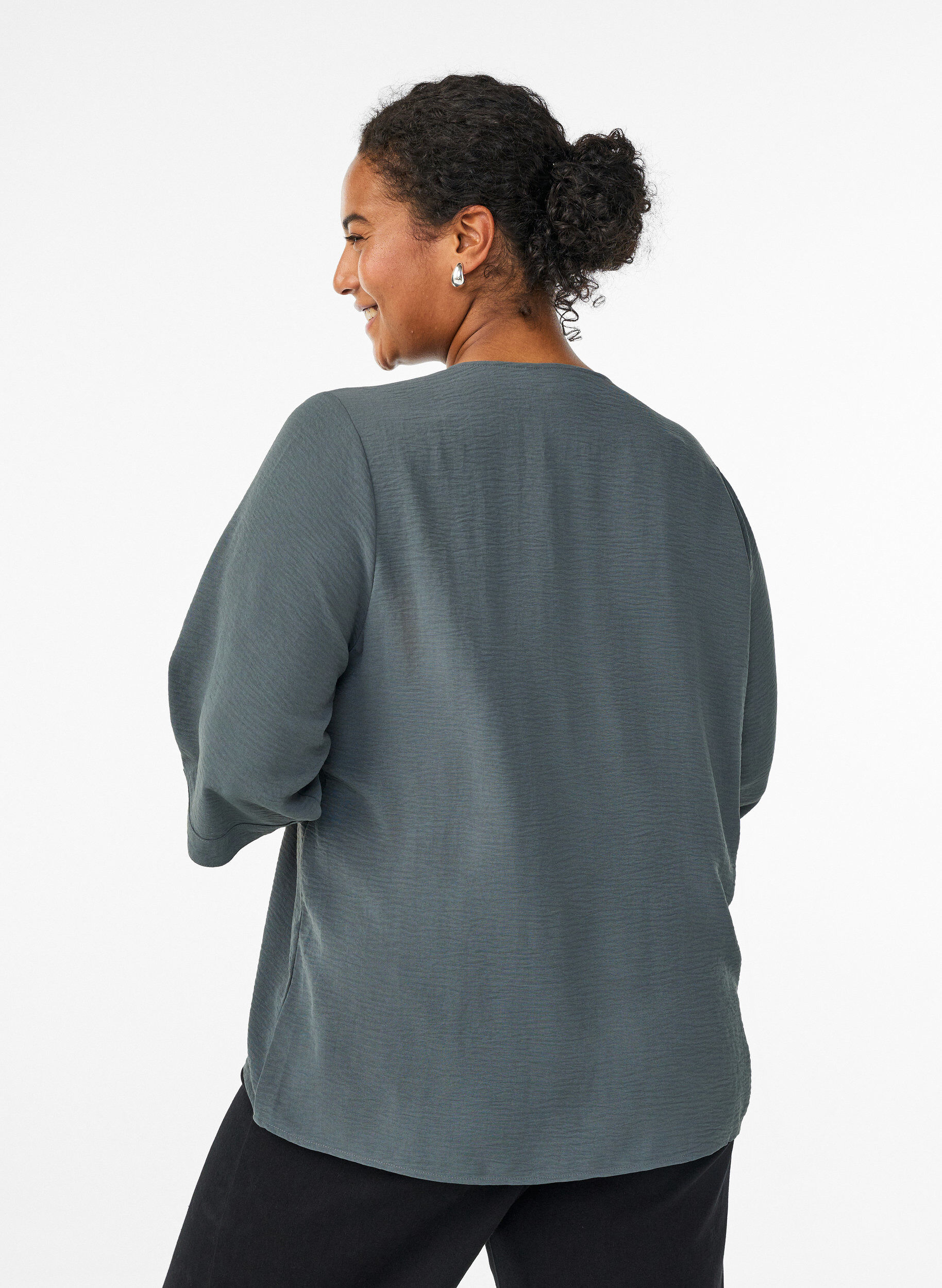 ZizziSkjortebluse med V-udsk&aelig;ring og 3/4-&aelig;rmer, Gr&oslash;n, Model image number 2