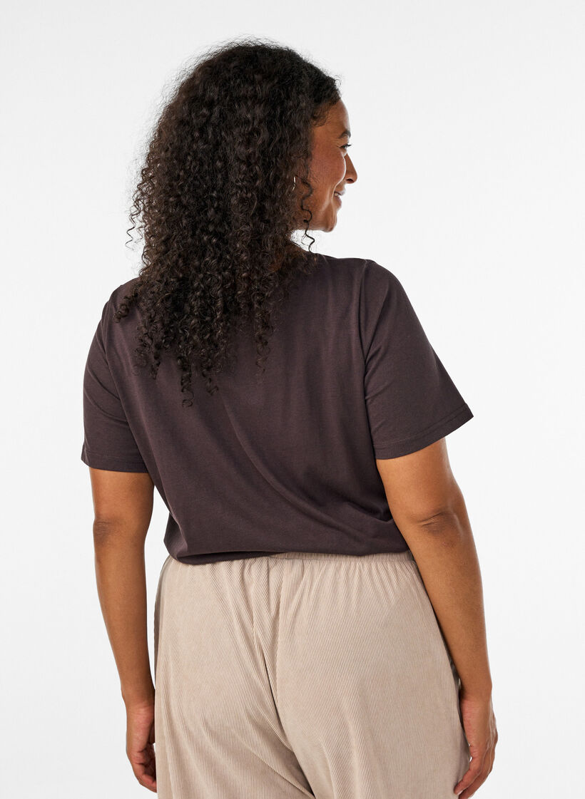 T-shirt med motiv, Brun, Model image number 2