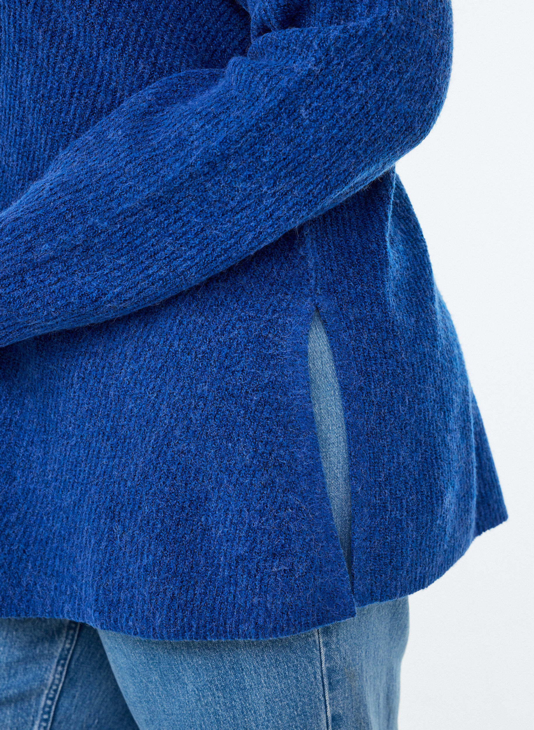 ZizziStrikbluse med diagonalt m&oslash;nster og raglan&aelig;rmer, Bl&aring;, Model image number 3