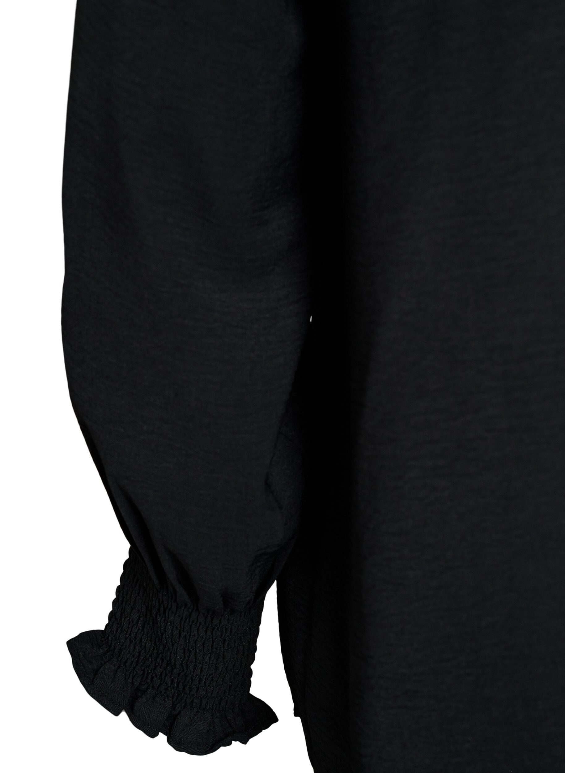 ZizziBluse med smock manchetter og V-udsk&aelig;ring, Sort, Packshot image number 3