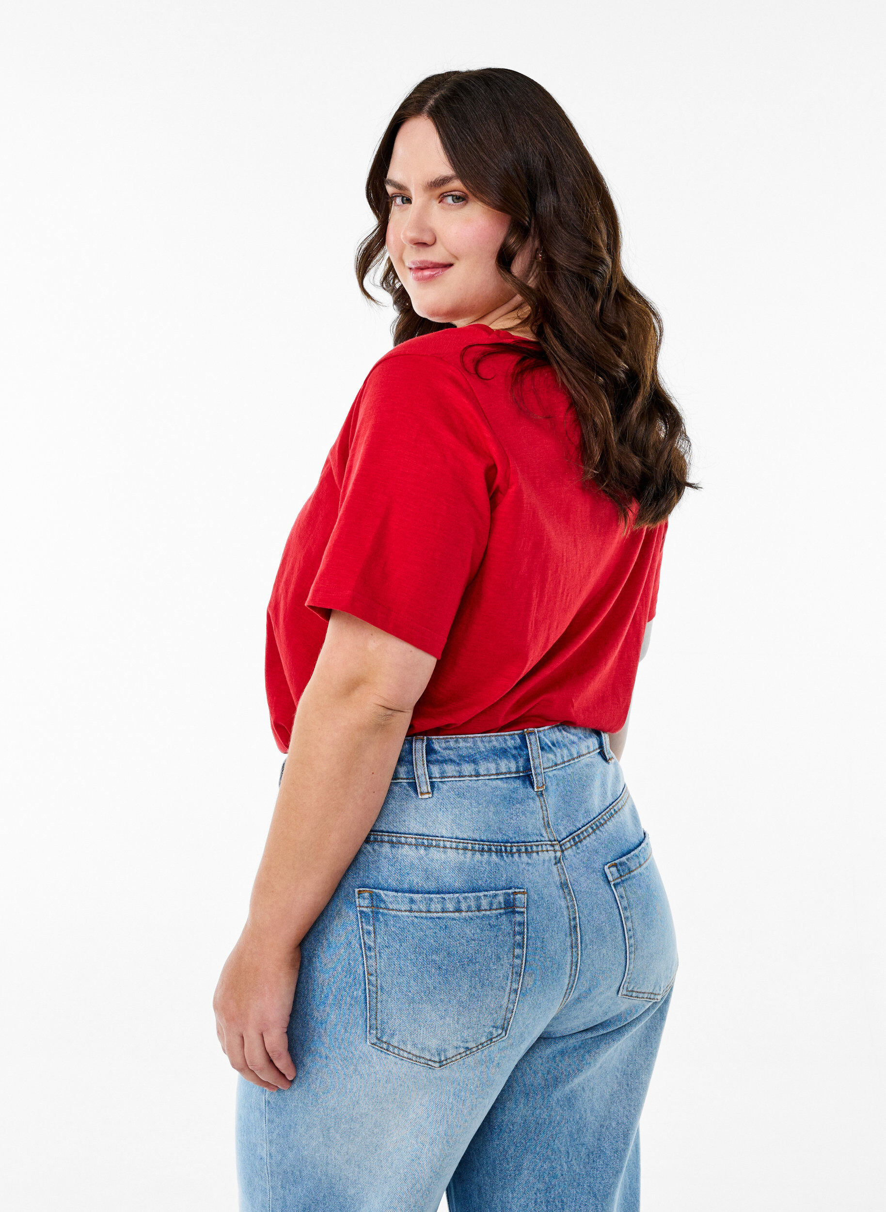 ZizziKort&aelig;rmet basis t-shirt med v-hals, R&oslash;d, Model image number 2