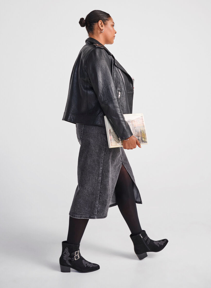 Wide fit - Kort støvle med nitter og spænder, Black, Image image number 0