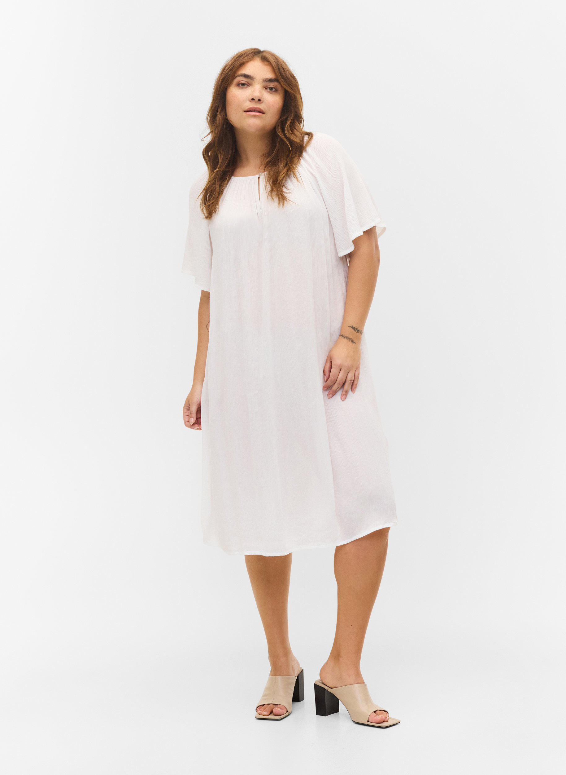 Kortærmet kjole i viskose, Bright White, Model image number 2