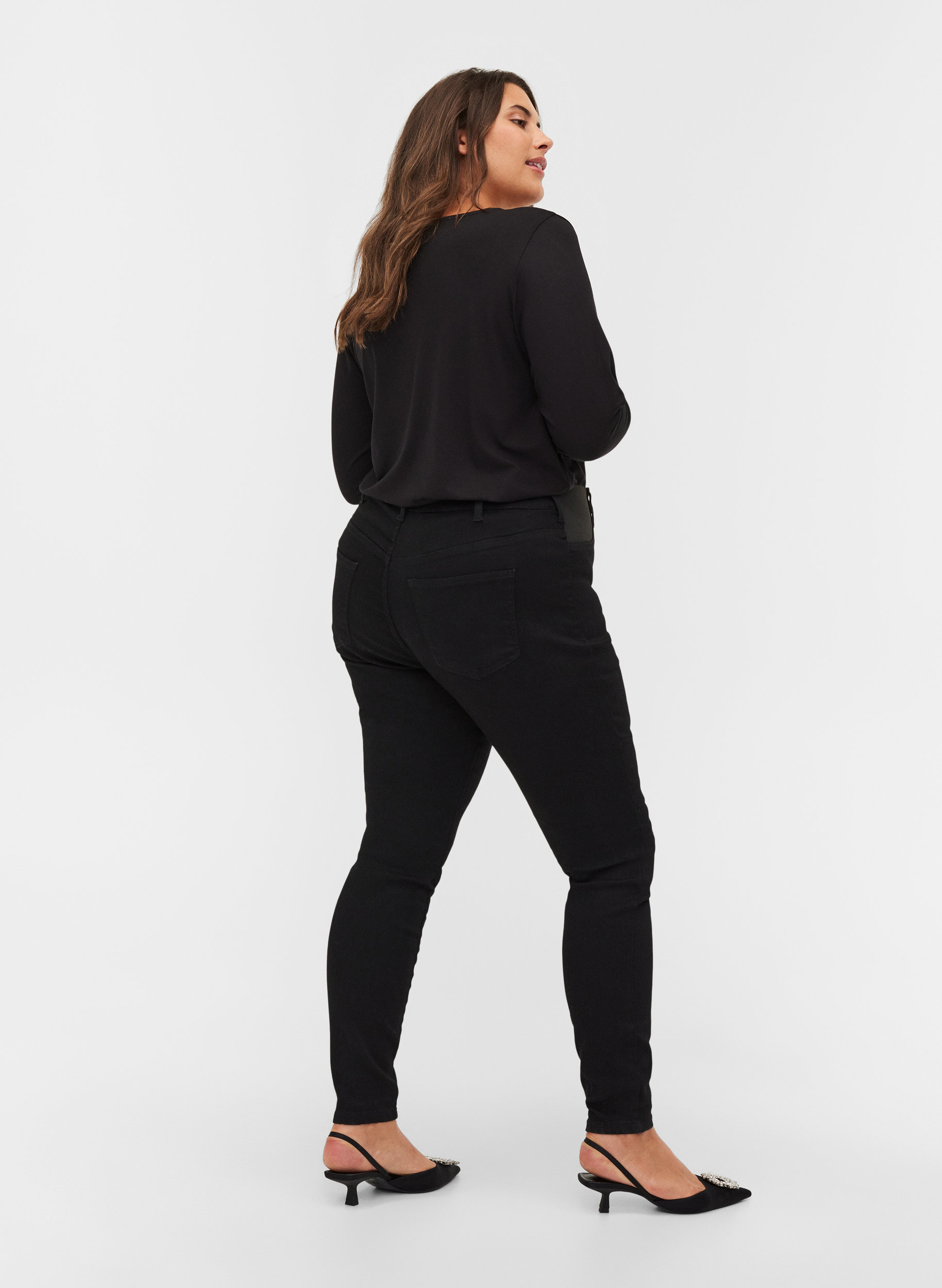 Super slim Amy jeans med elastik i taljen, Black, Model image number 1