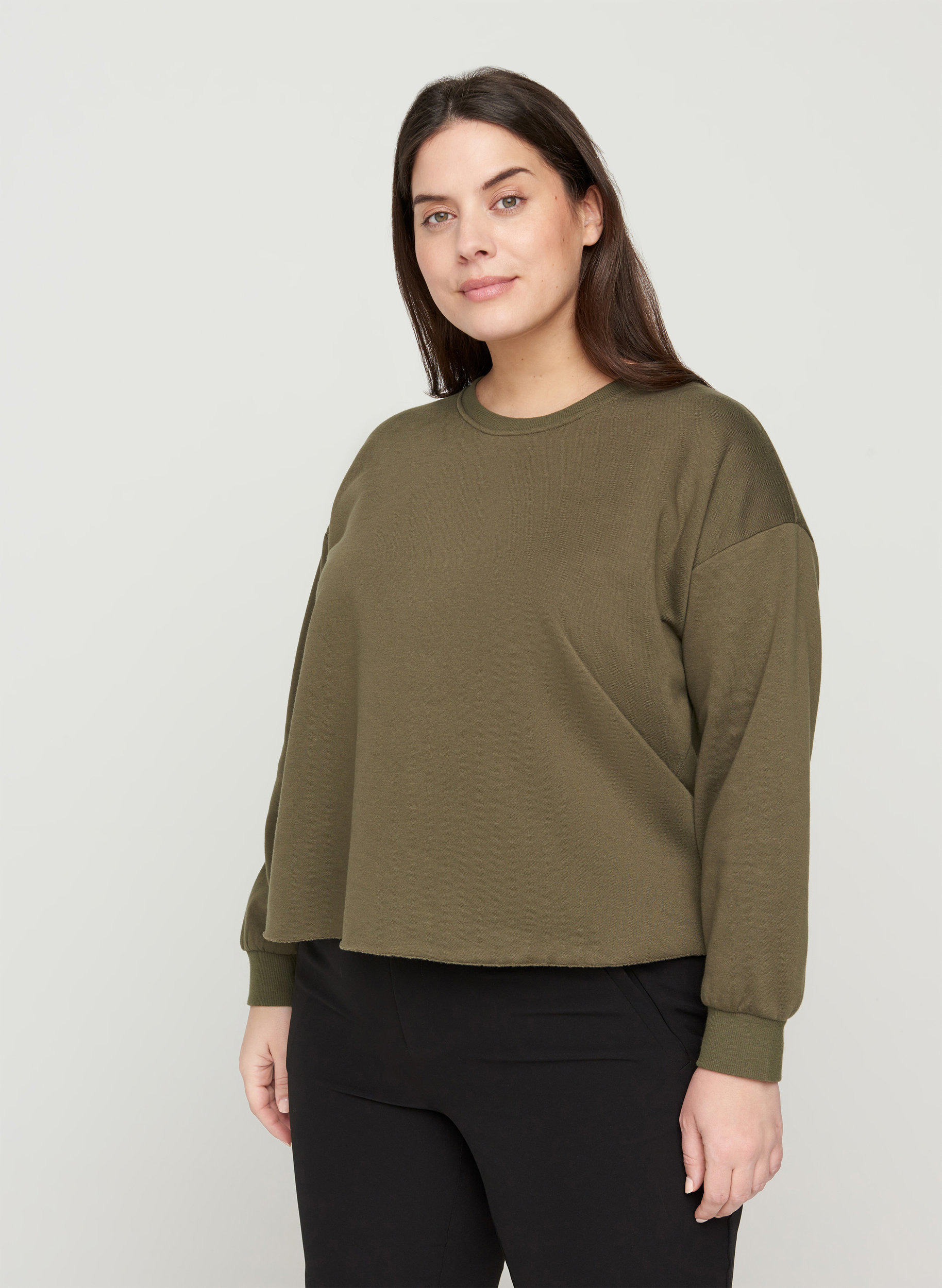 Cropped sweatshirt med rund hals, Ivy Green, Model image number 0