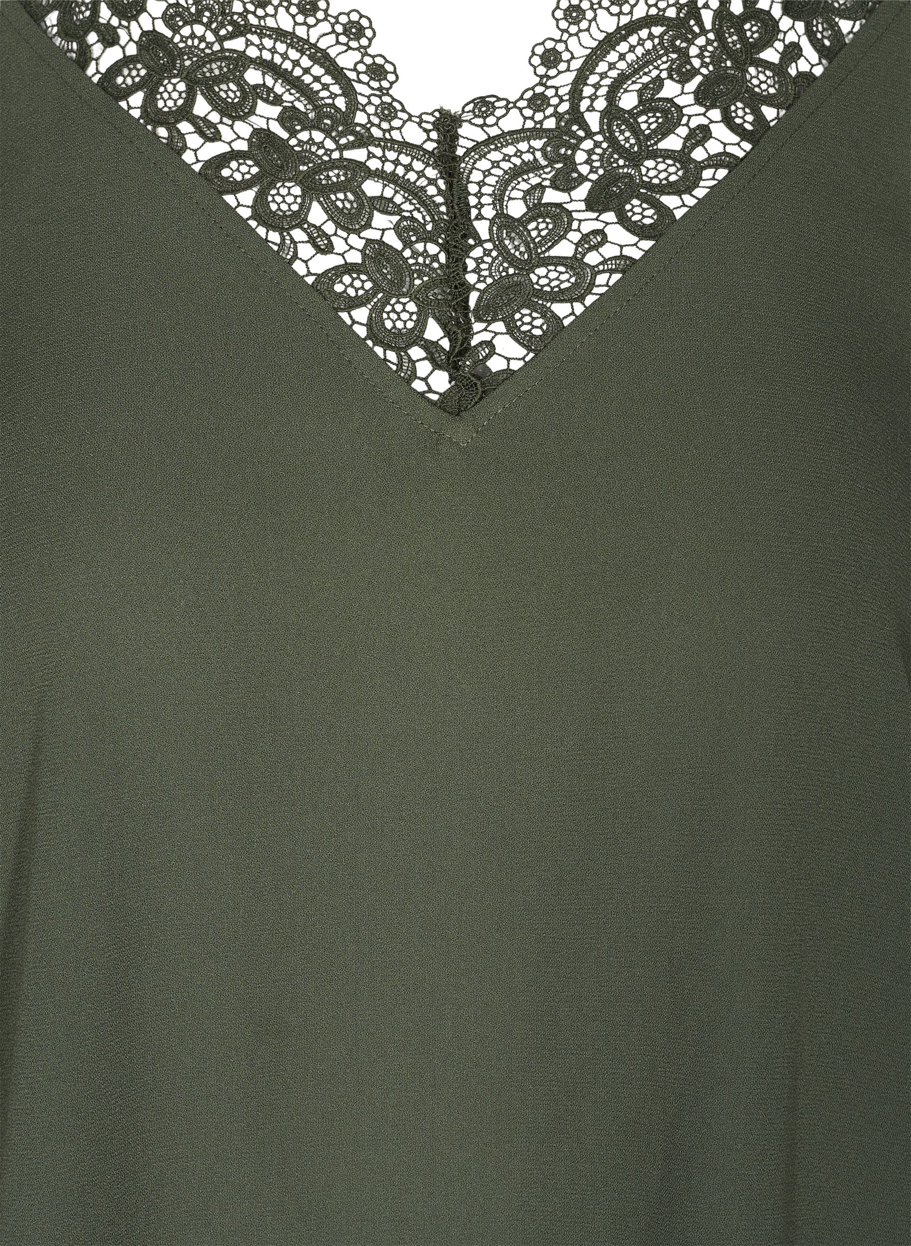 Ensfarvet bluse med blonder og 3/4 ærmer, Thyme, Packshot image number 2