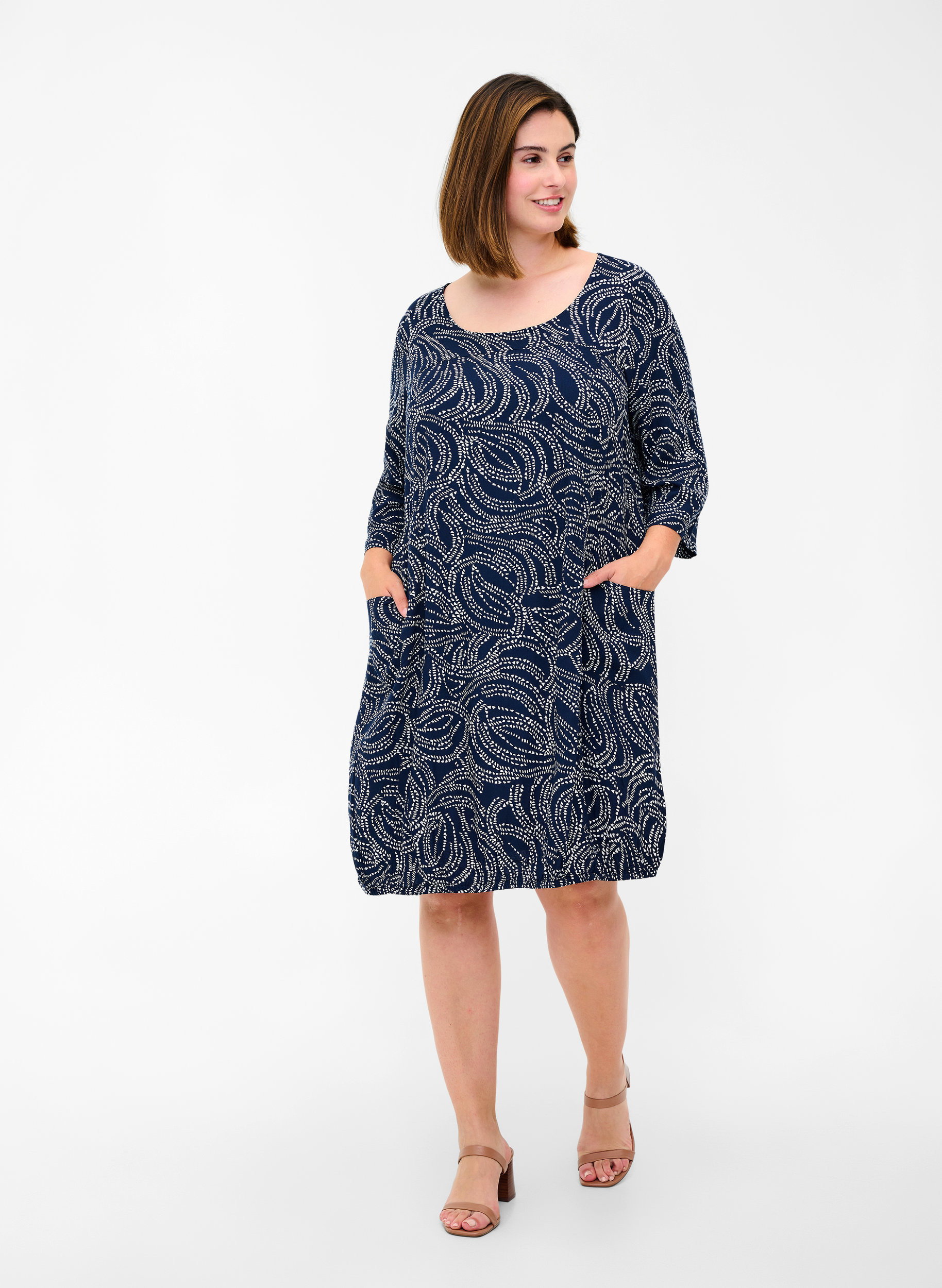 Viskose kjole med 3/4 ærmer, Blue Graphic, Model image number 2