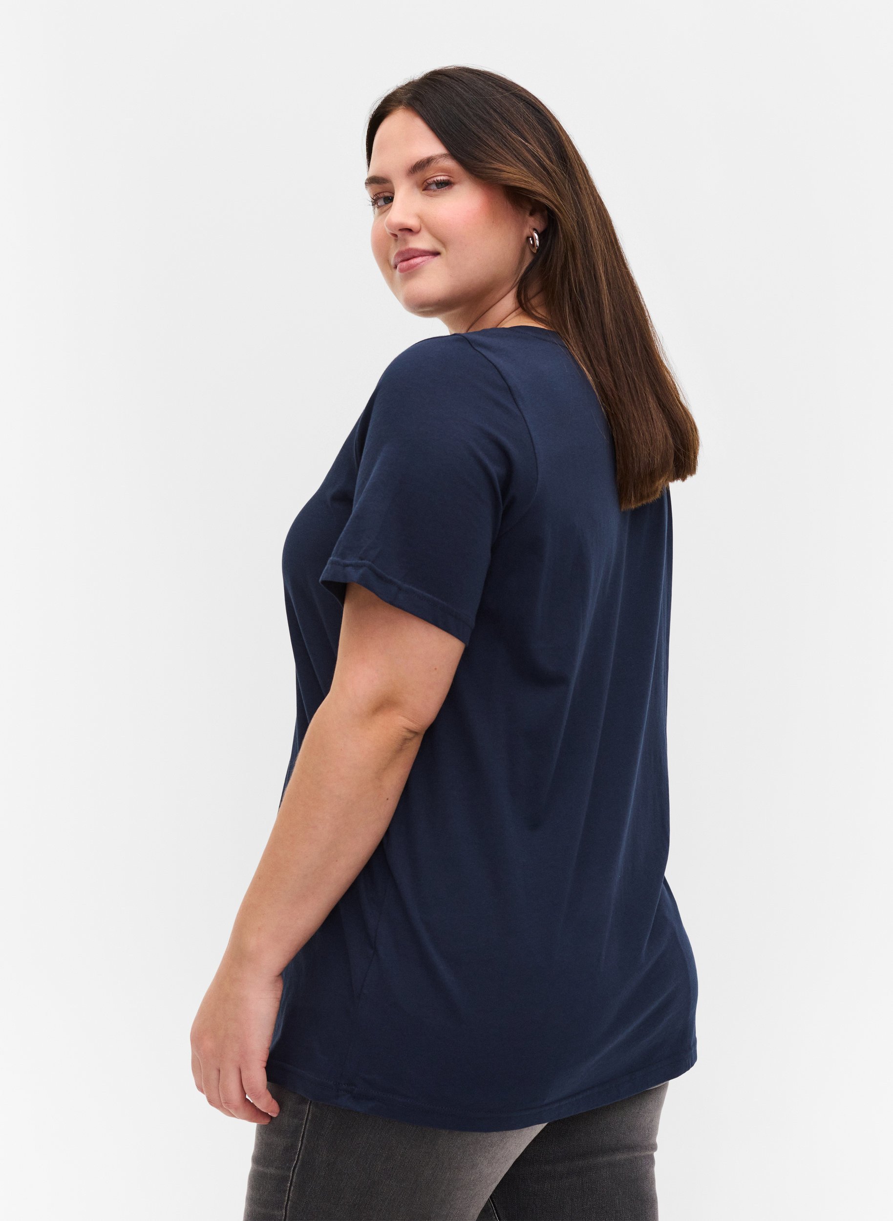 T-shirt i økologisk bomuld med v-udskæring, Navy Blazer, Model image number 1