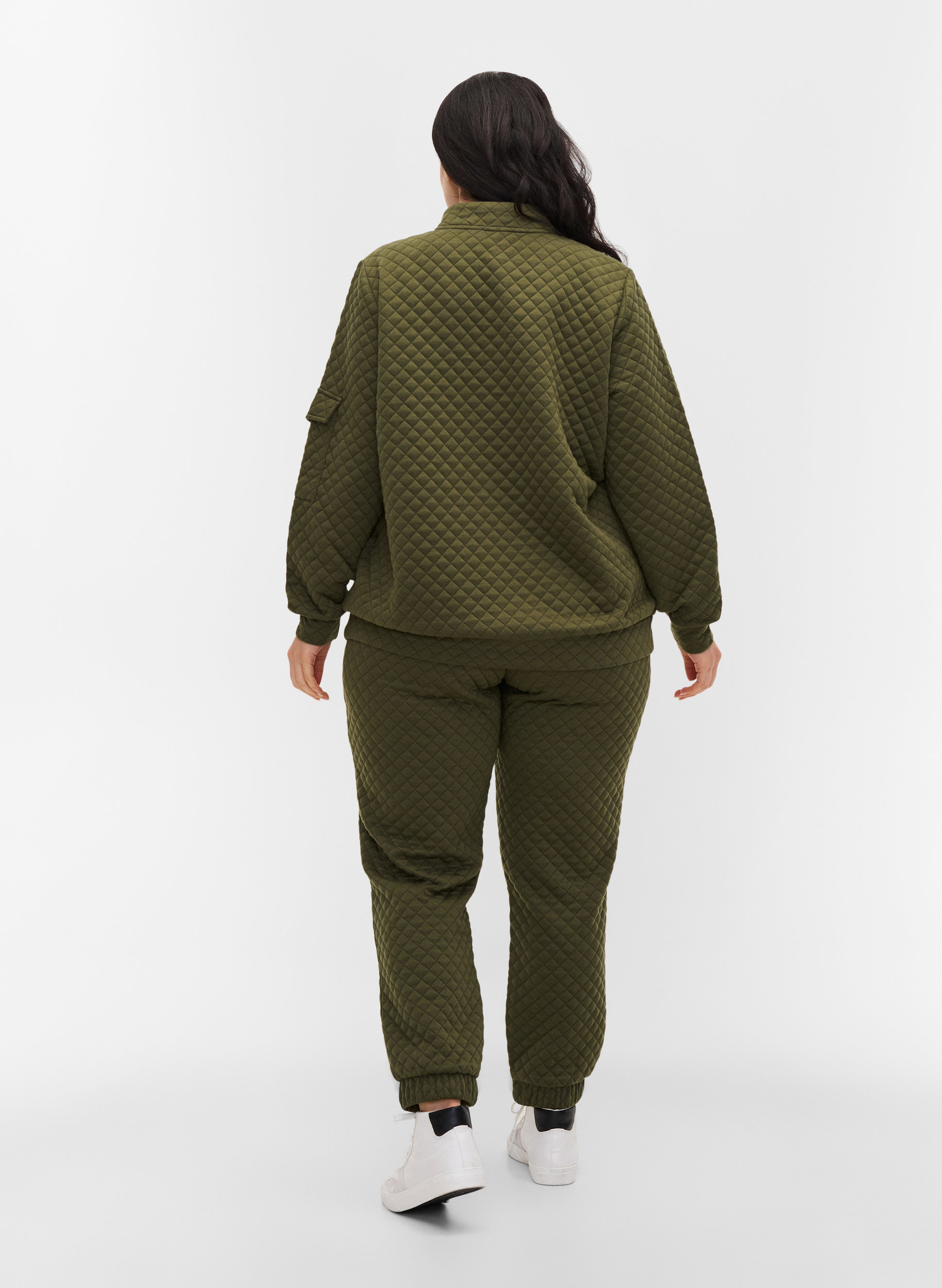 Sweatpants med quiltet mønster, Ivy Green, Model image number 1