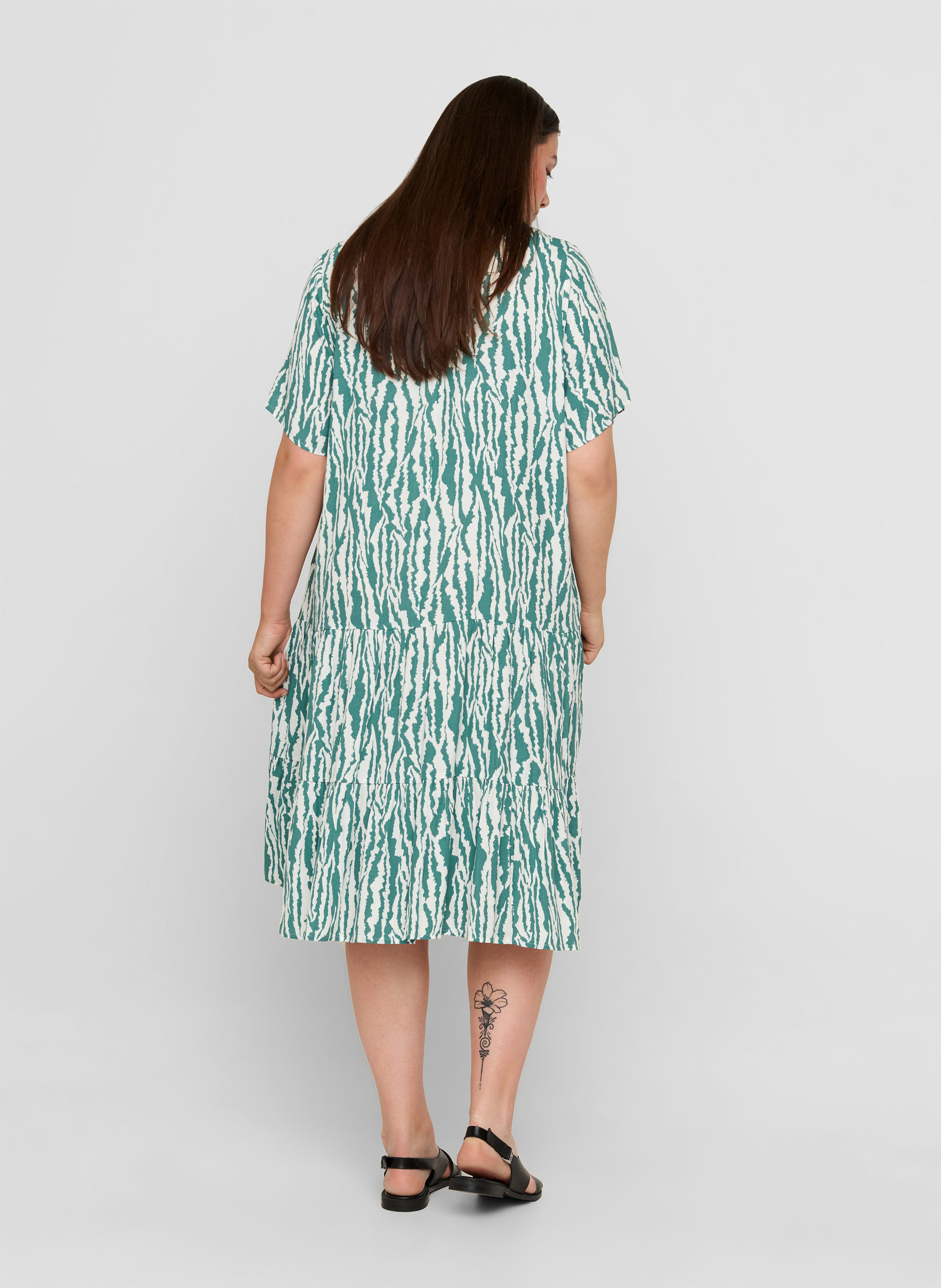Kortærmet viskose kjole med print, Green Animal Print, Model image number 1