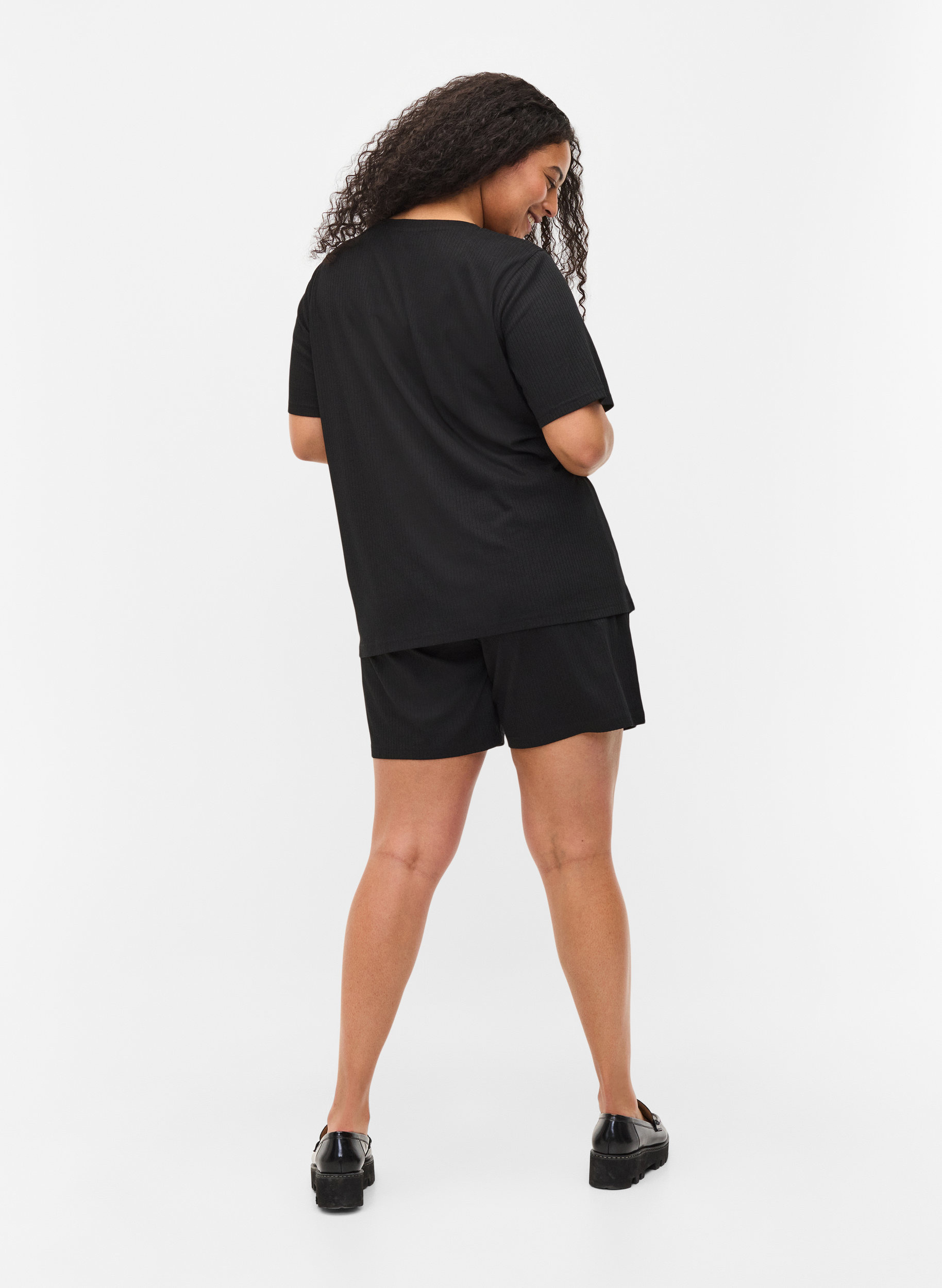 Shorts i ribkvalitet med lommer, Black, Model