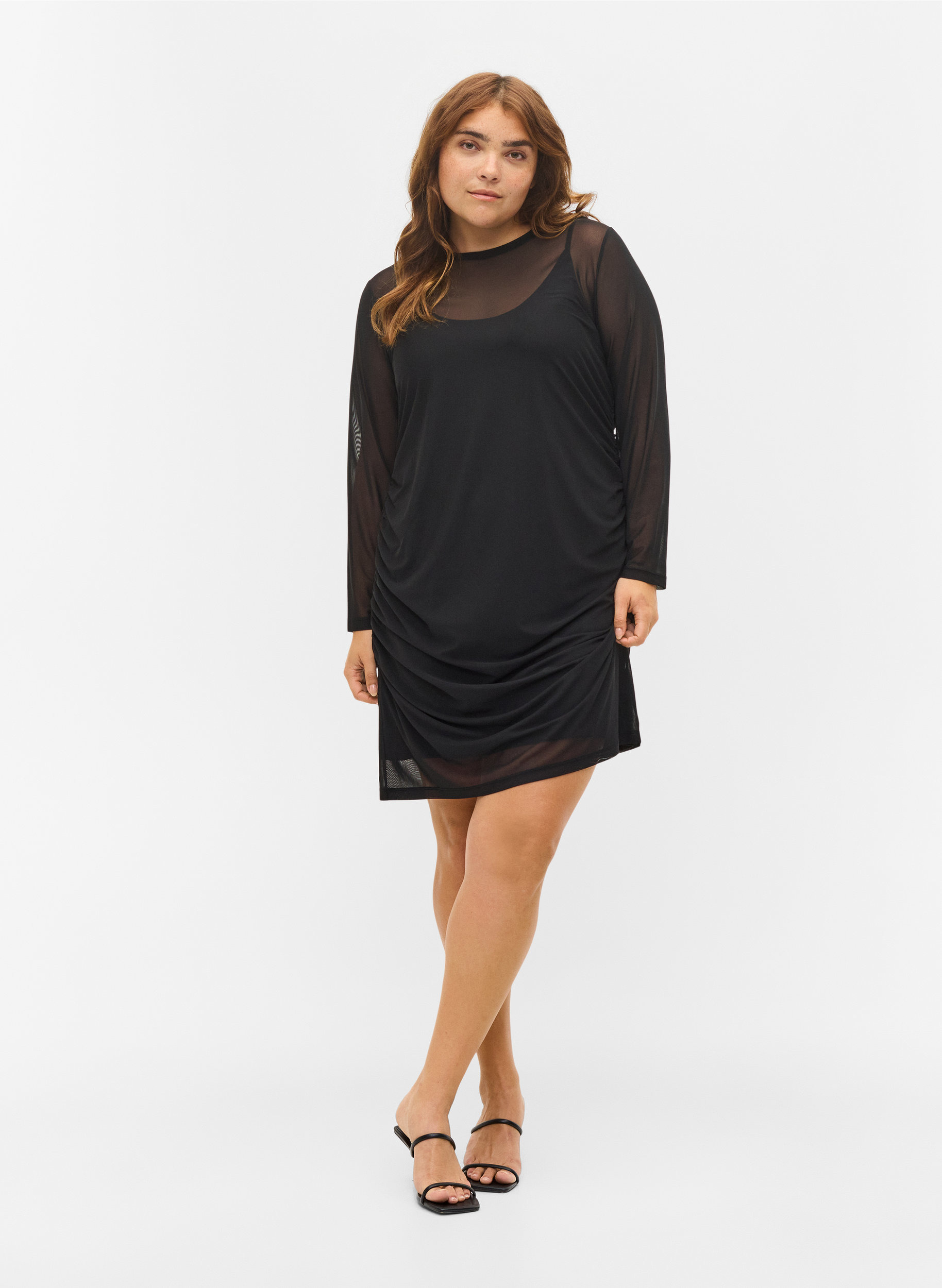Tætsiddende mesh kjole med 3/4 ærmer, Black, Model image number 2